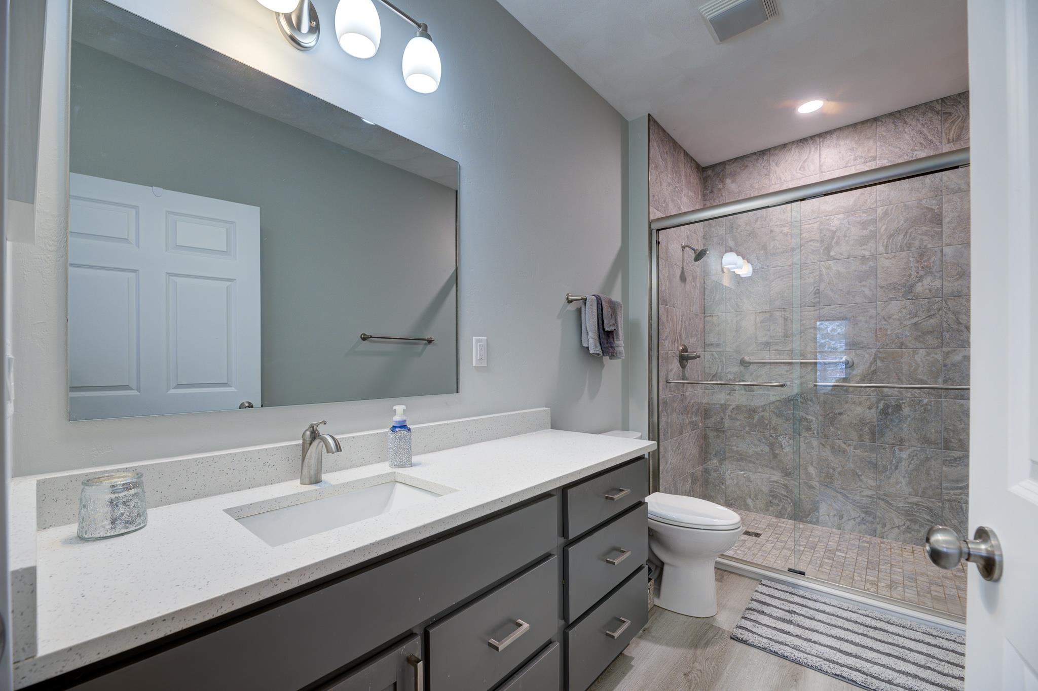 602 E Madison Avenue Unit: 34