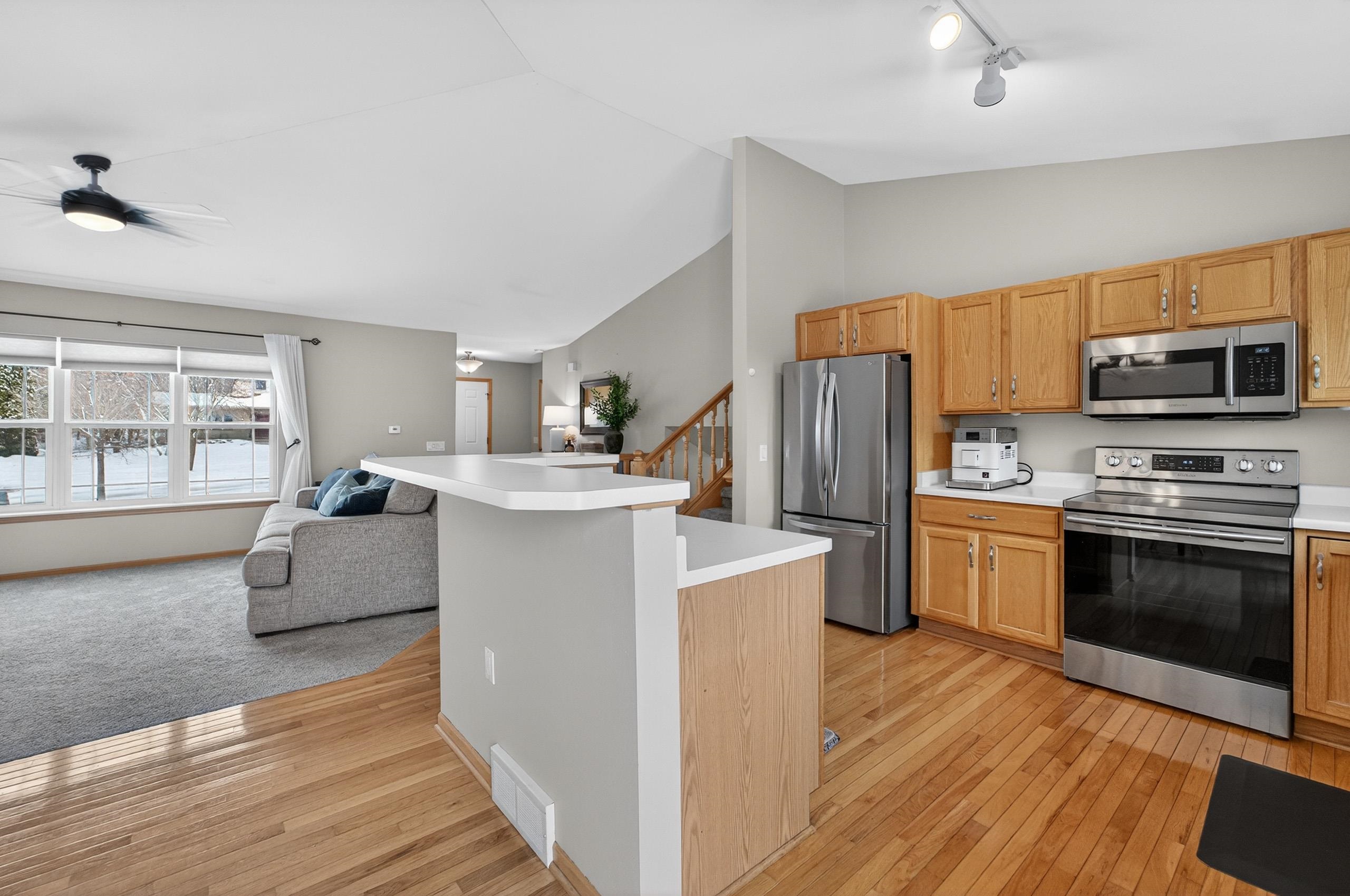 5475 Quarry Hill Drive