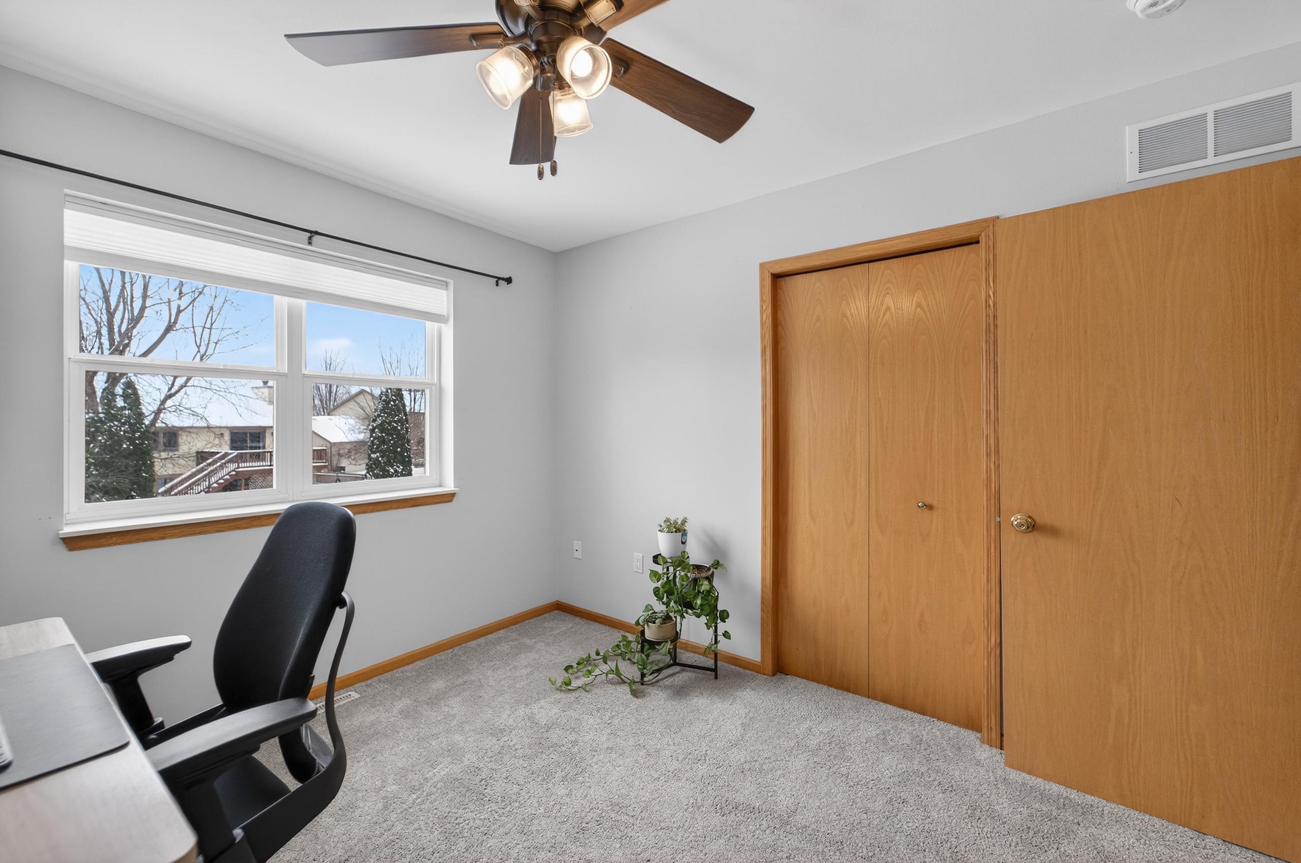 5475 Quarry Hill Drive