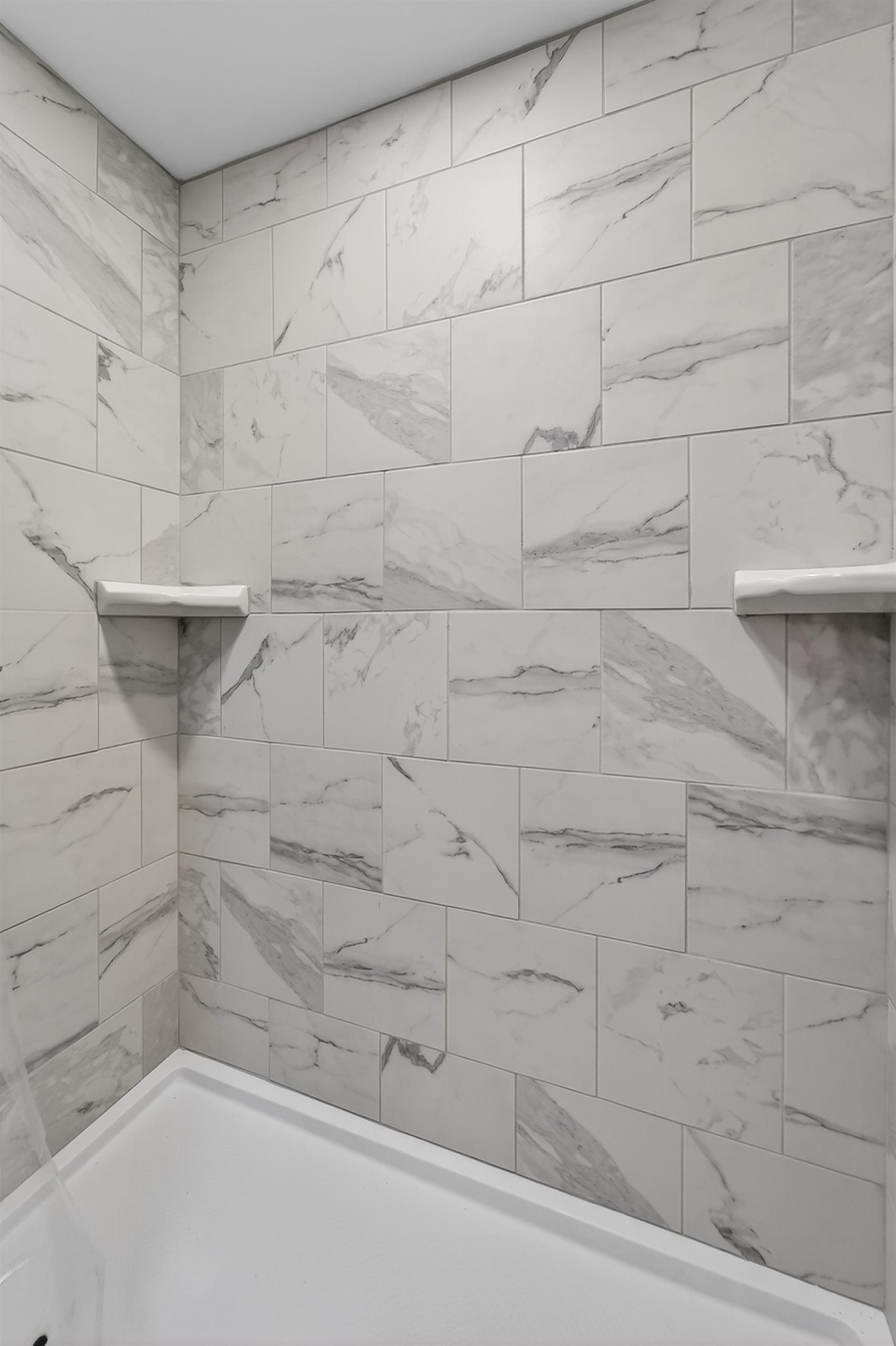 5475 Quarry Hill Drive