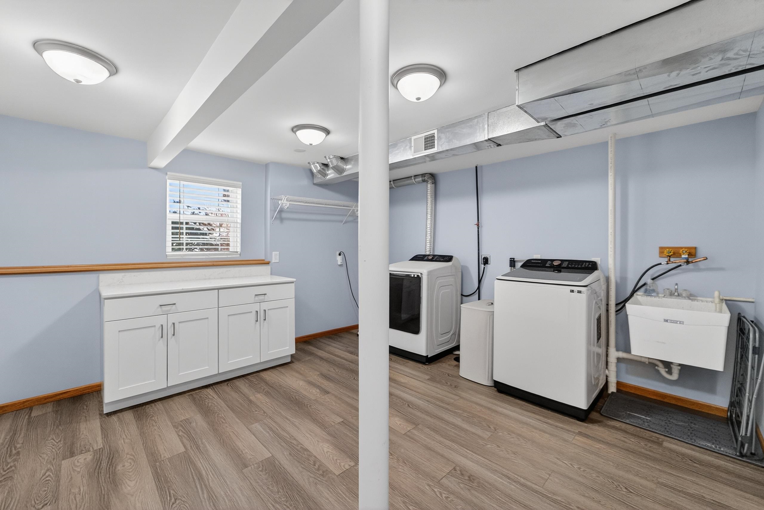 5475 Quarry Hill Drive