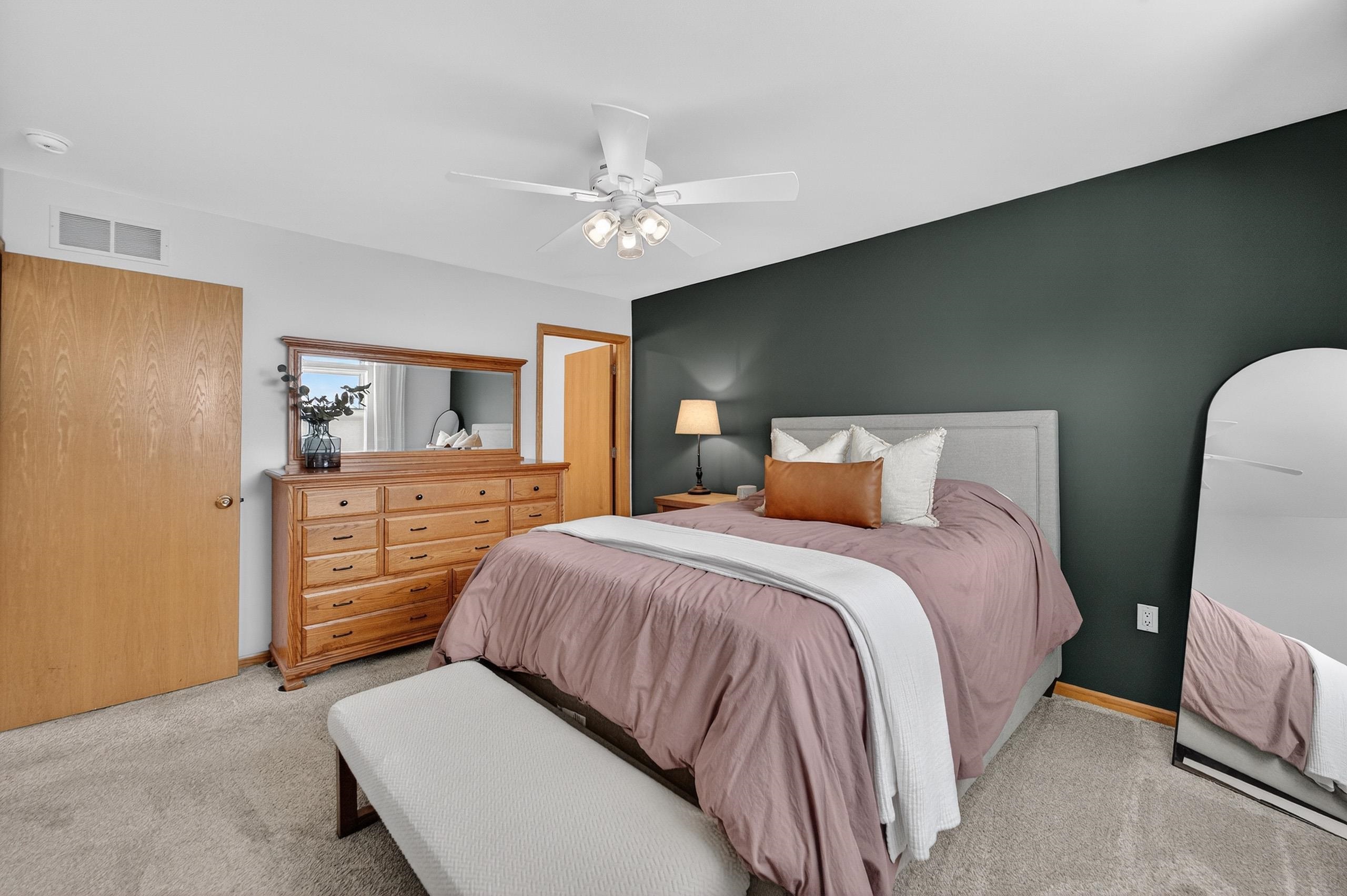 5475 Quarry Hill Drive
