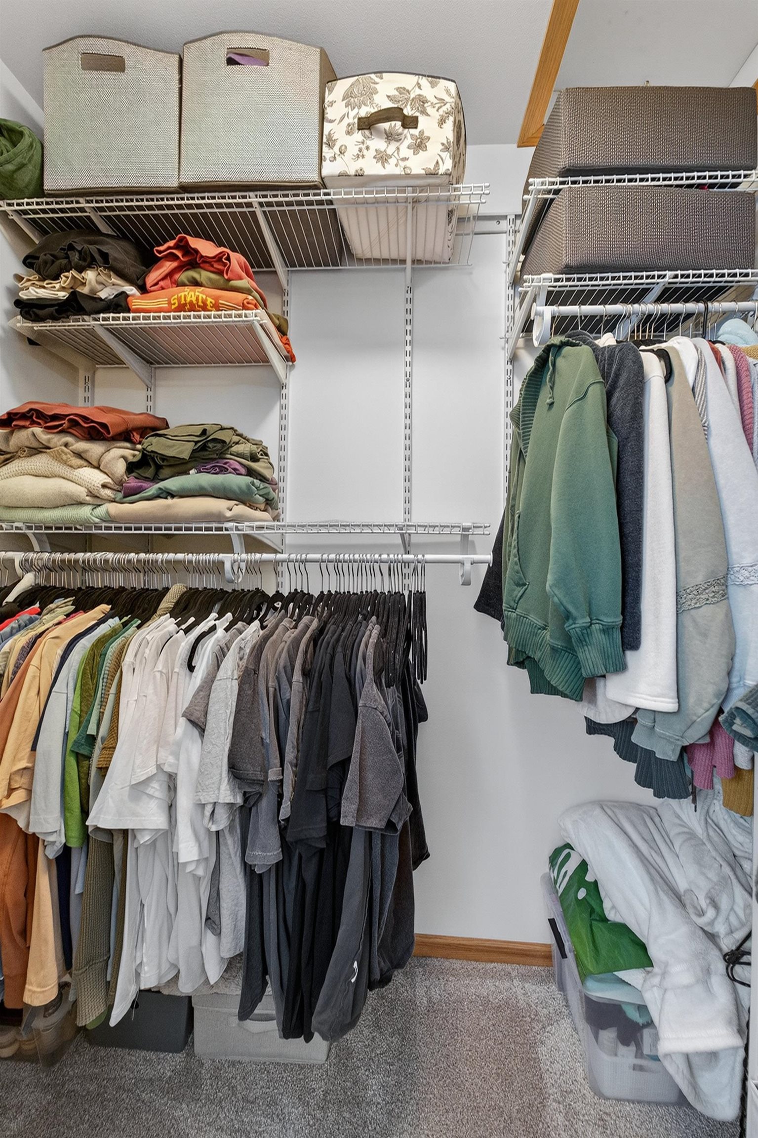 5475 Quarry Hill Drive