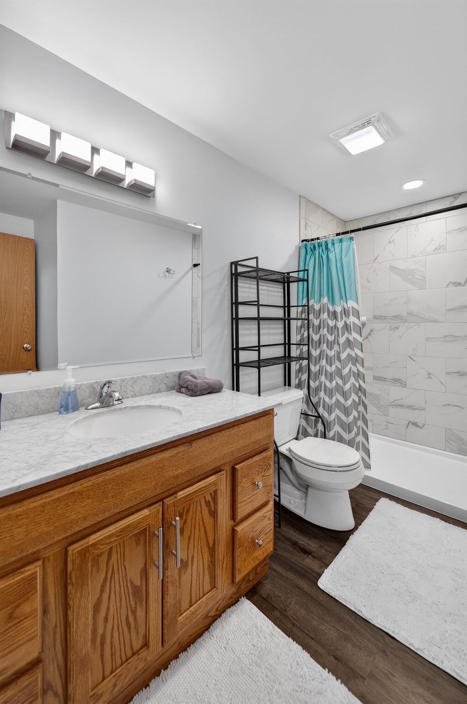 5475 Quarry Hill Drive