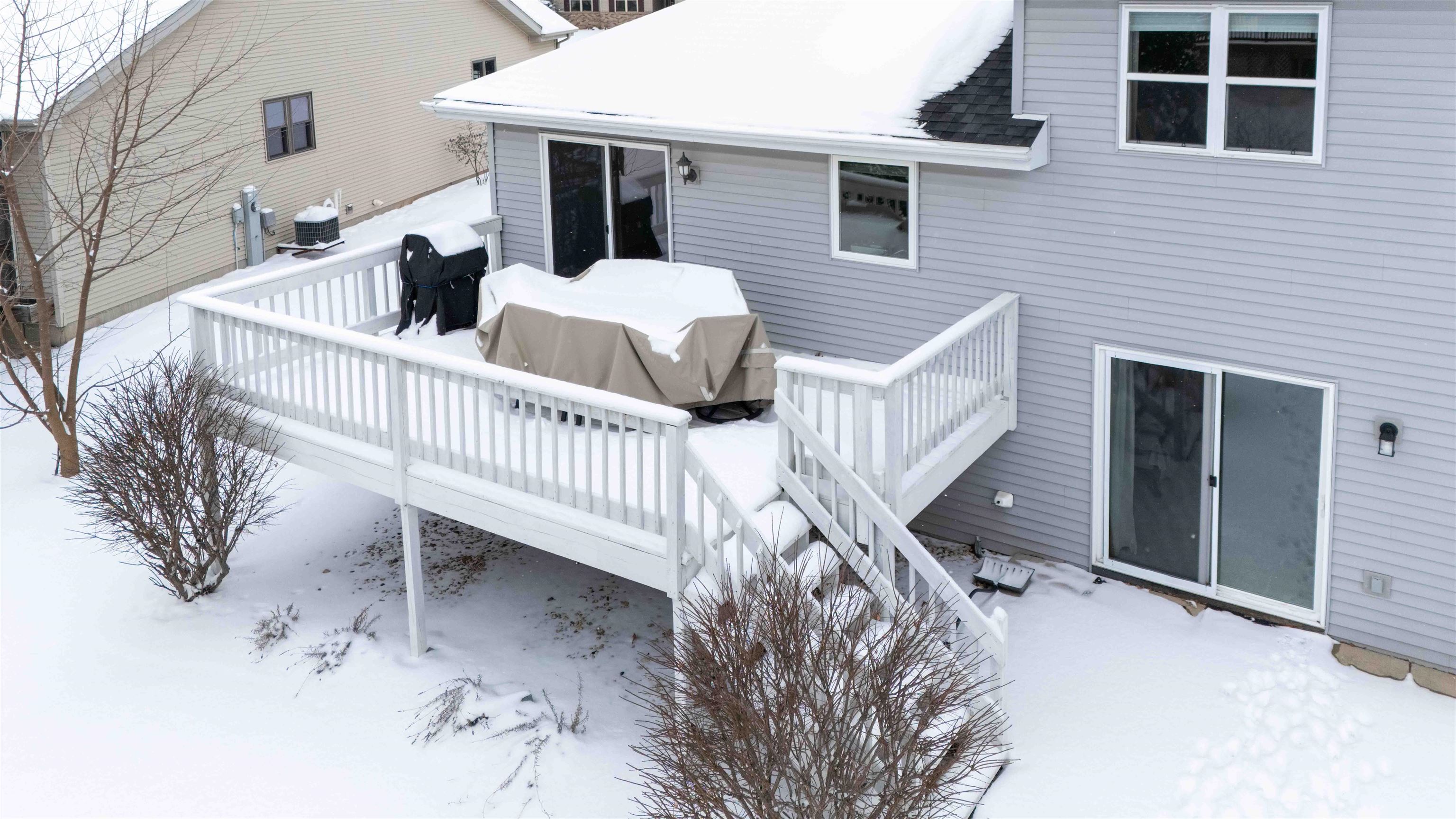5475 Quarry Hill Drive