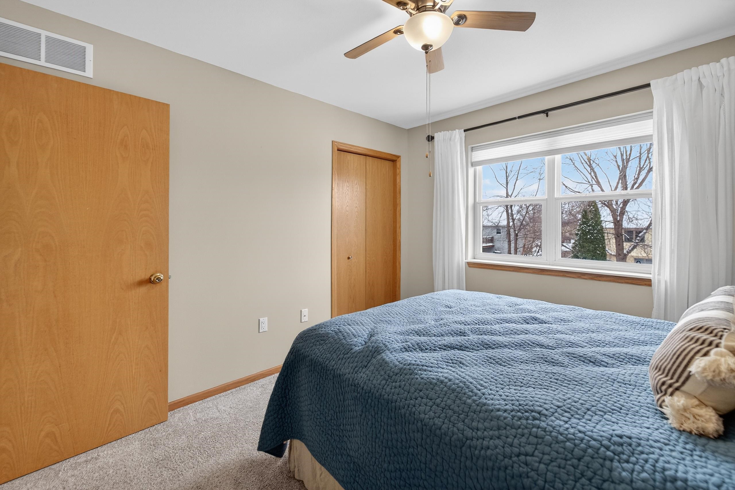 5475 Quarry Hill Drive