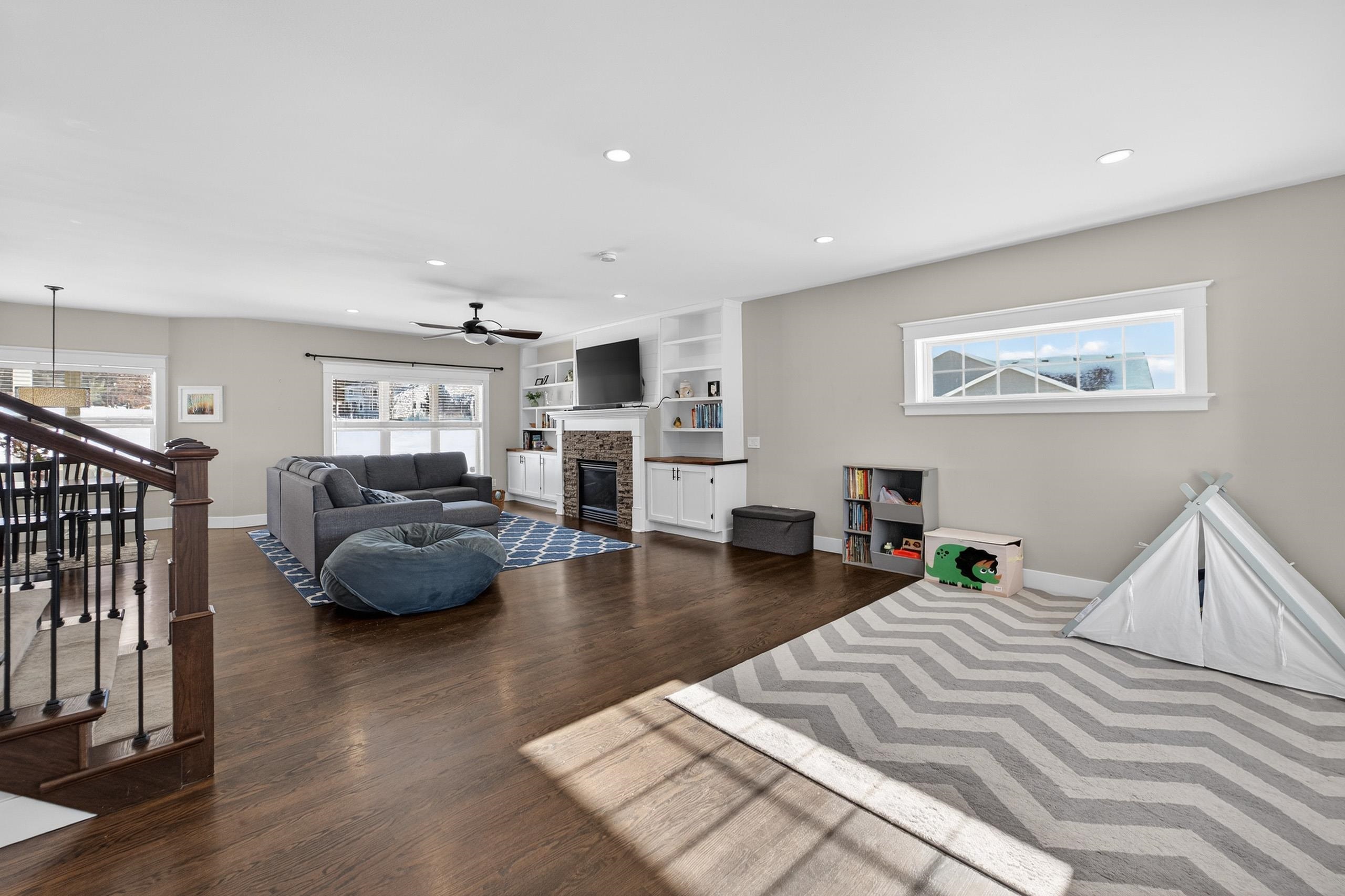 7571 Heather Knoll Lane