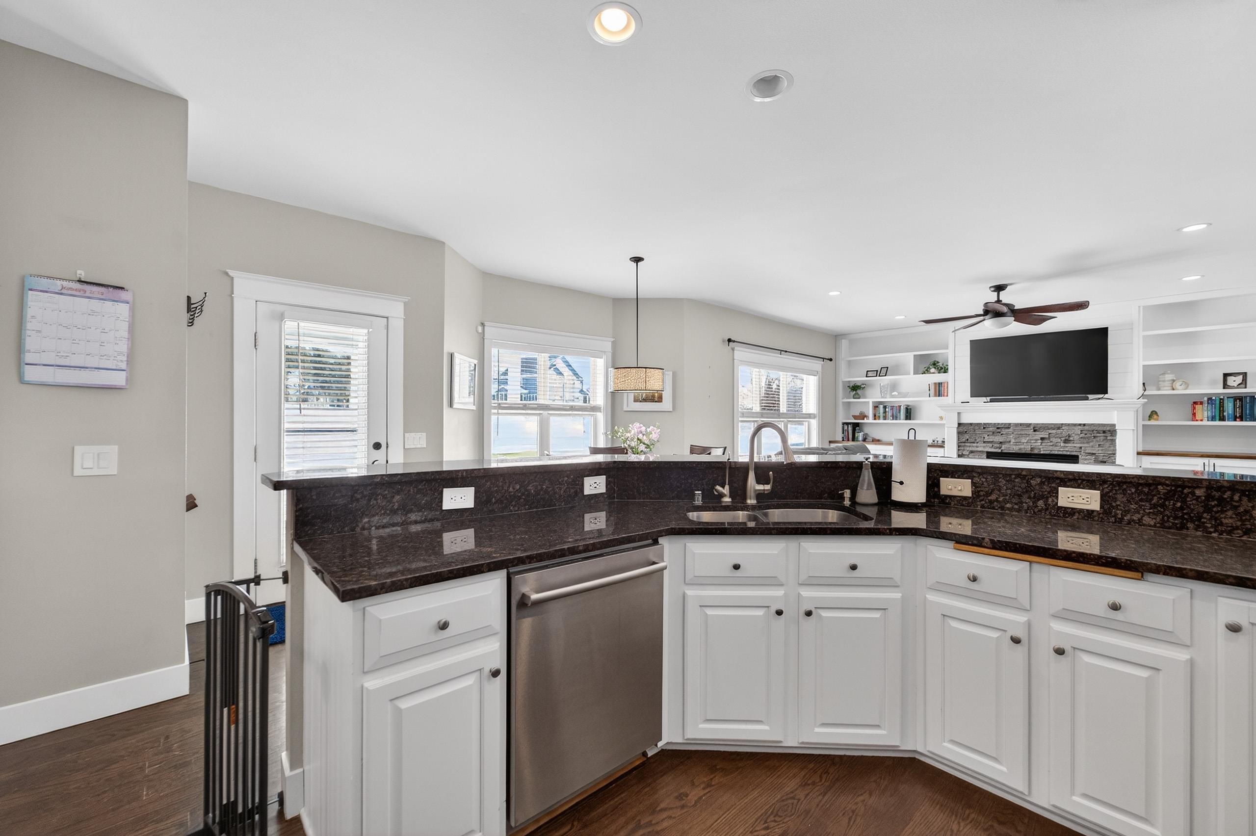 7571 Heather Knoll Lane