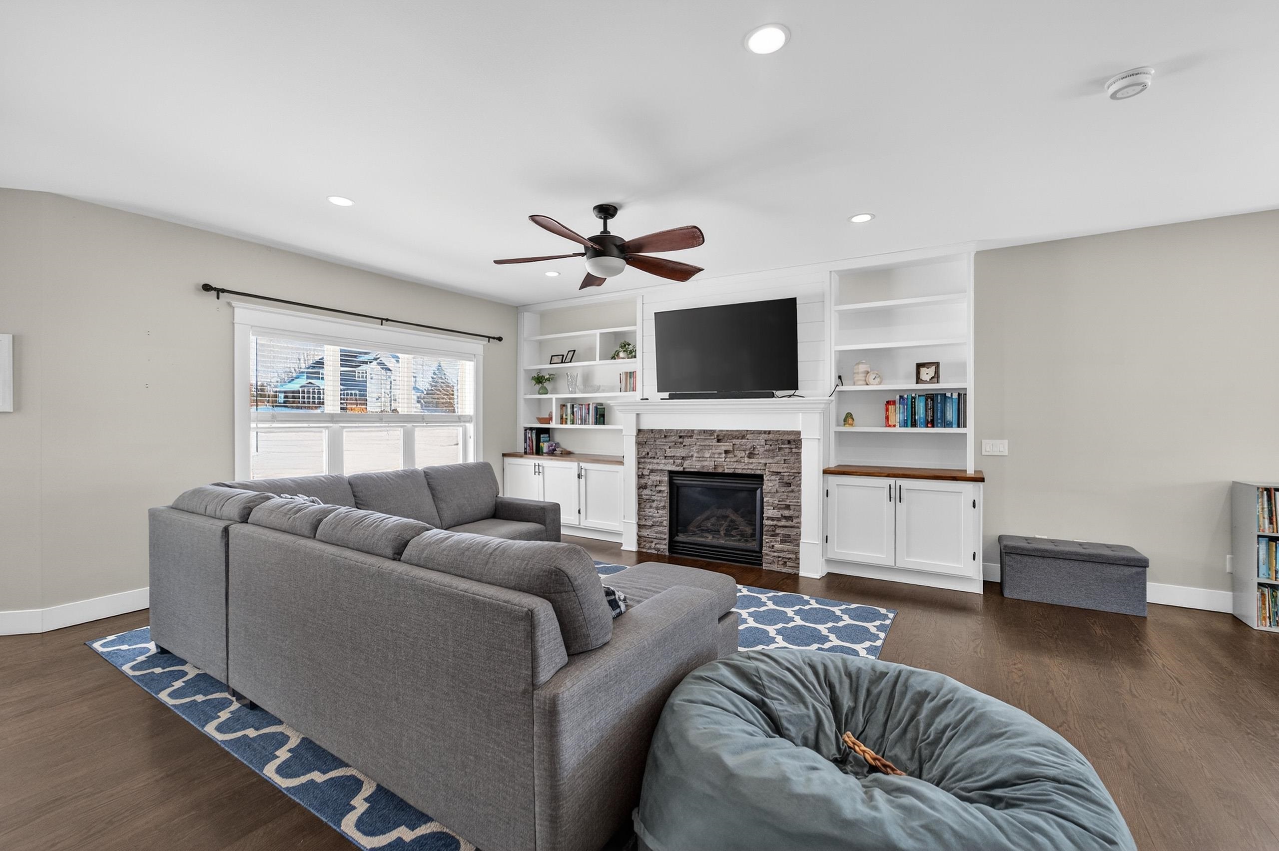 7571 Heather Knoll Lane