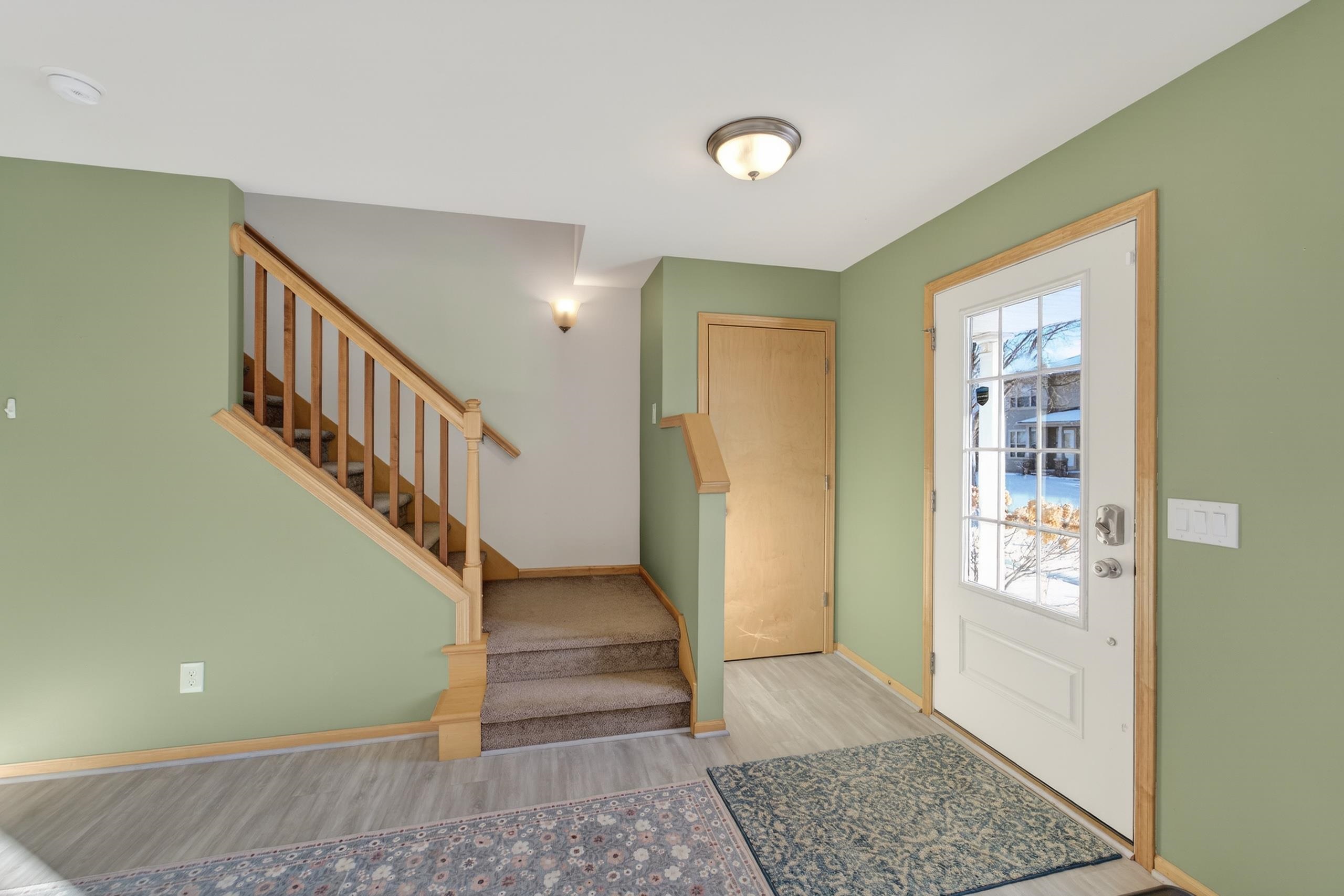 3826 Drumlin Lane