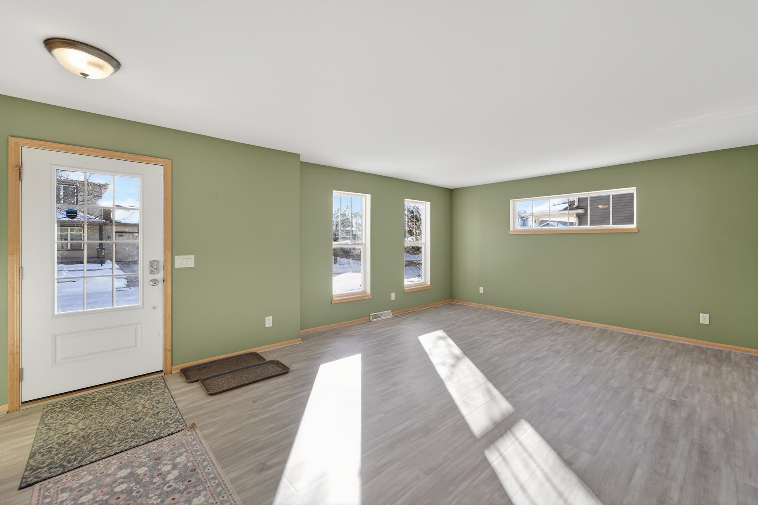 3826 Drumlin Lane