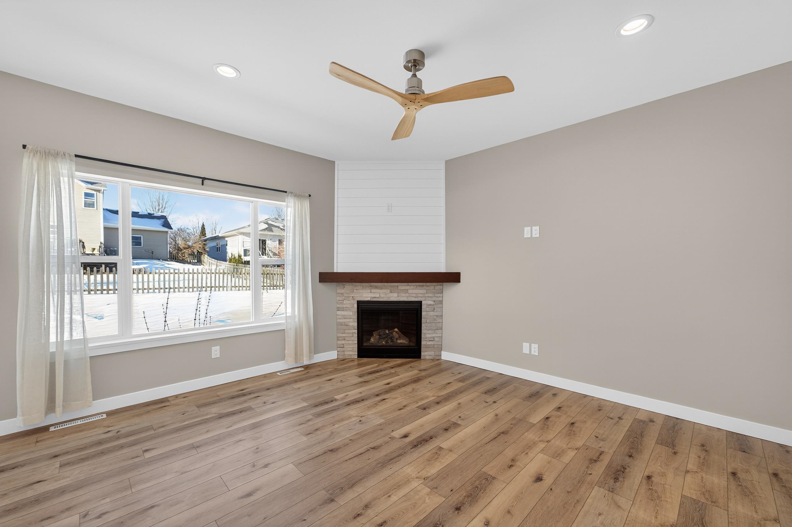 1064 Kamperschroer Way