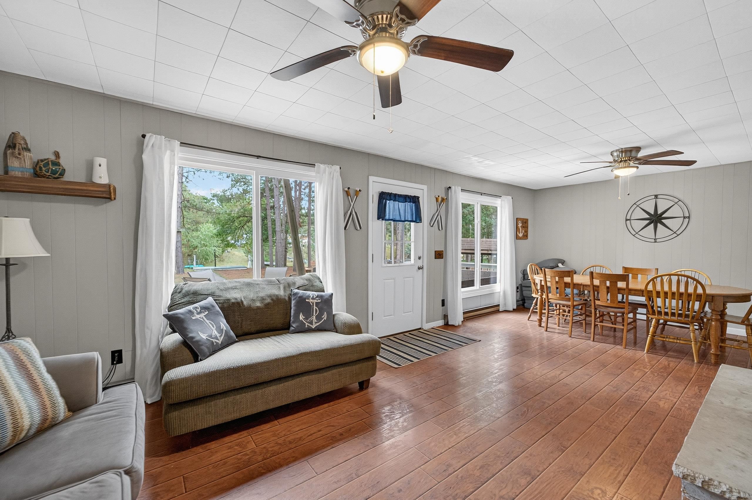 845 Kings Way