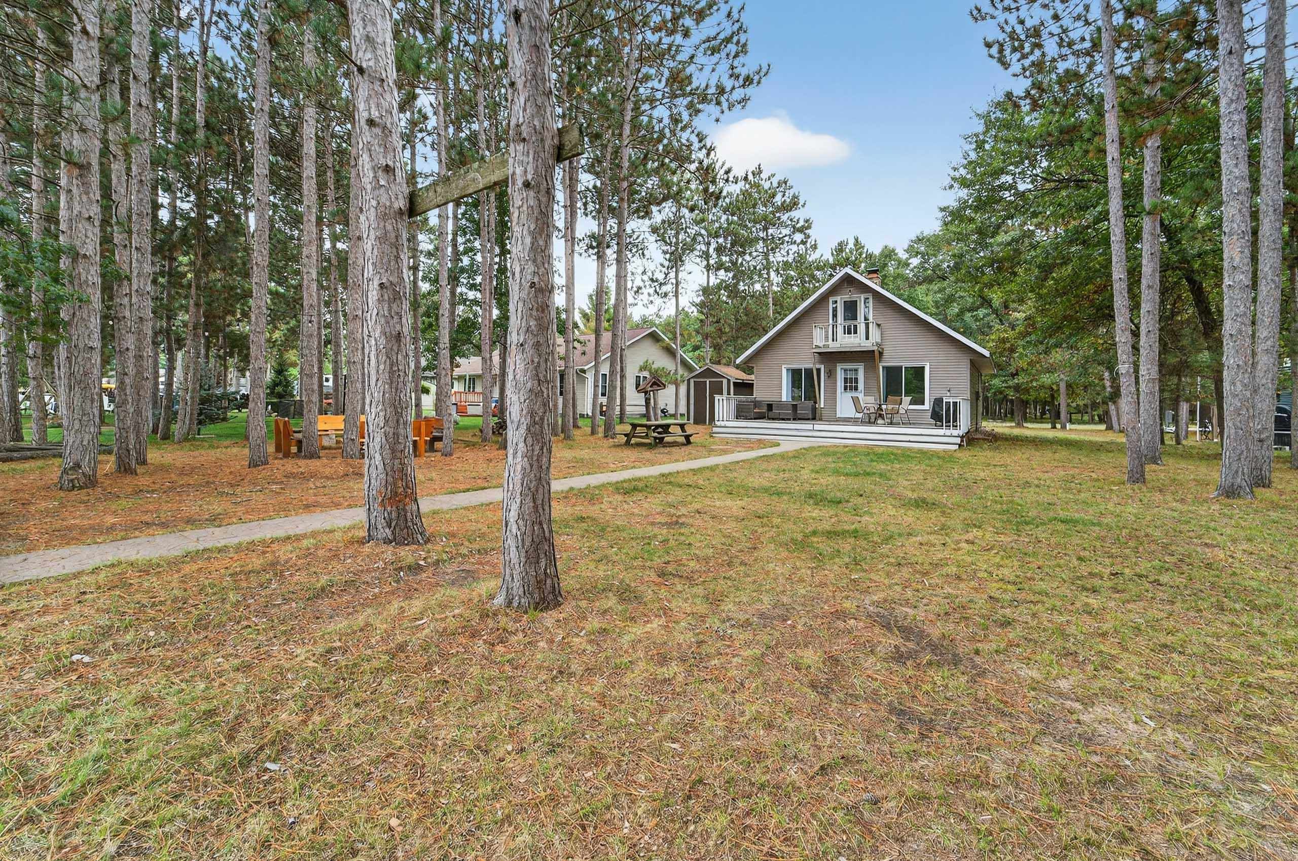 845 Kings Way