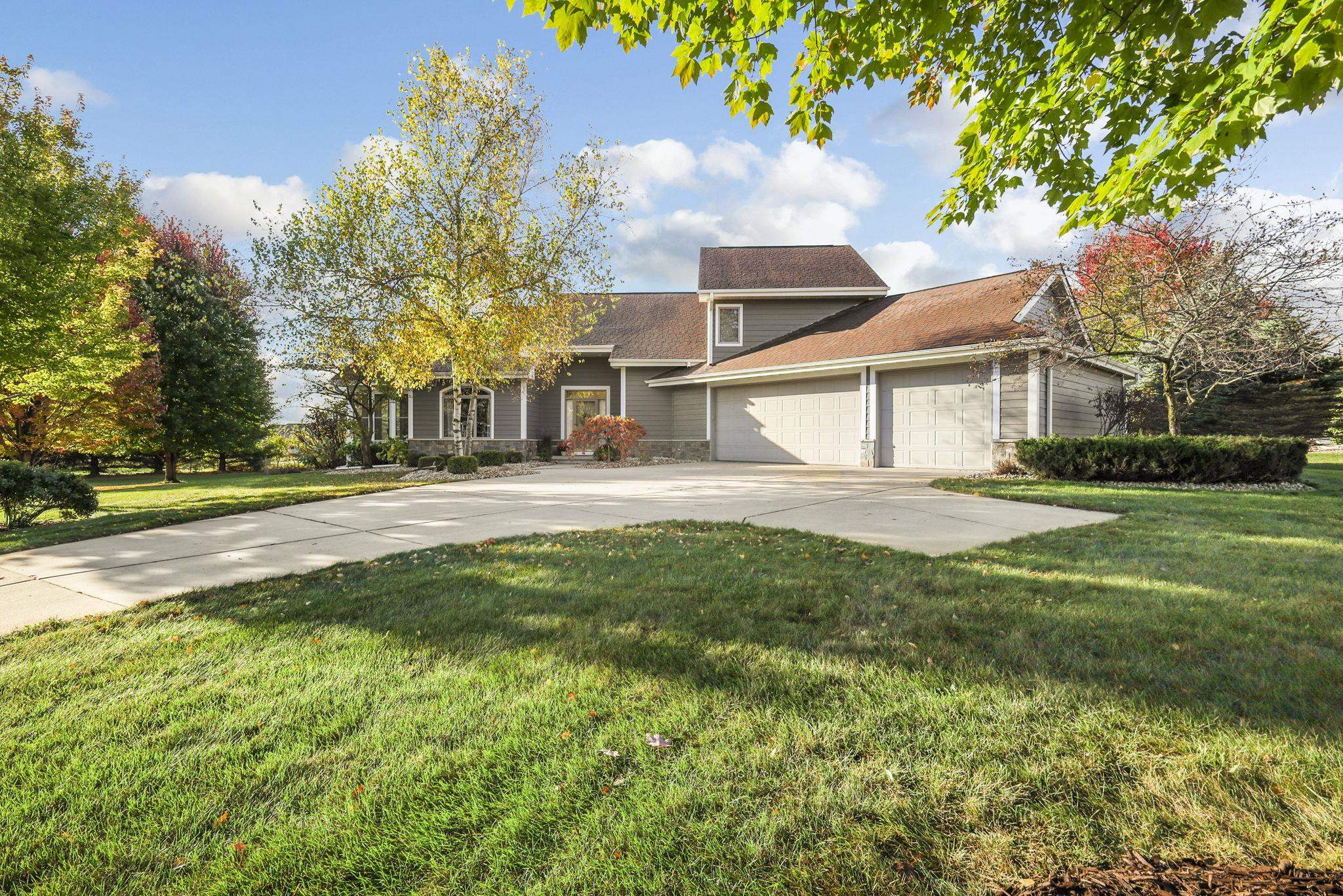 7655 Heather Knoll Lane