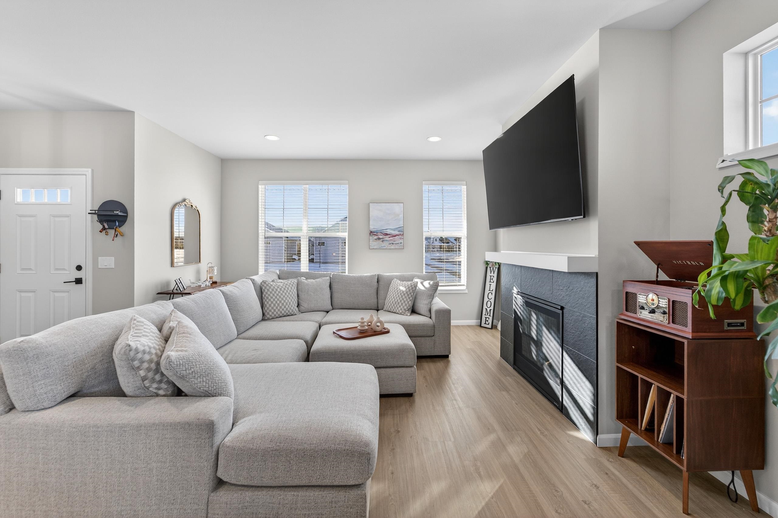 2529 Clover Point Drive