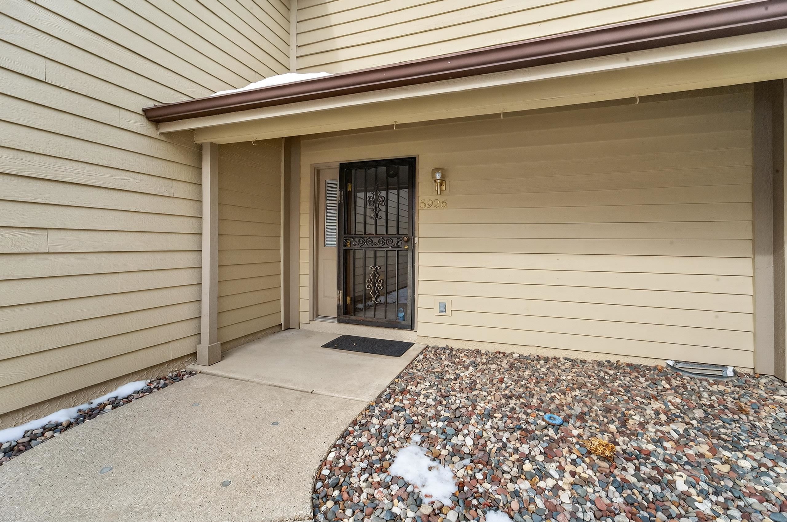 5926 Forest Lane