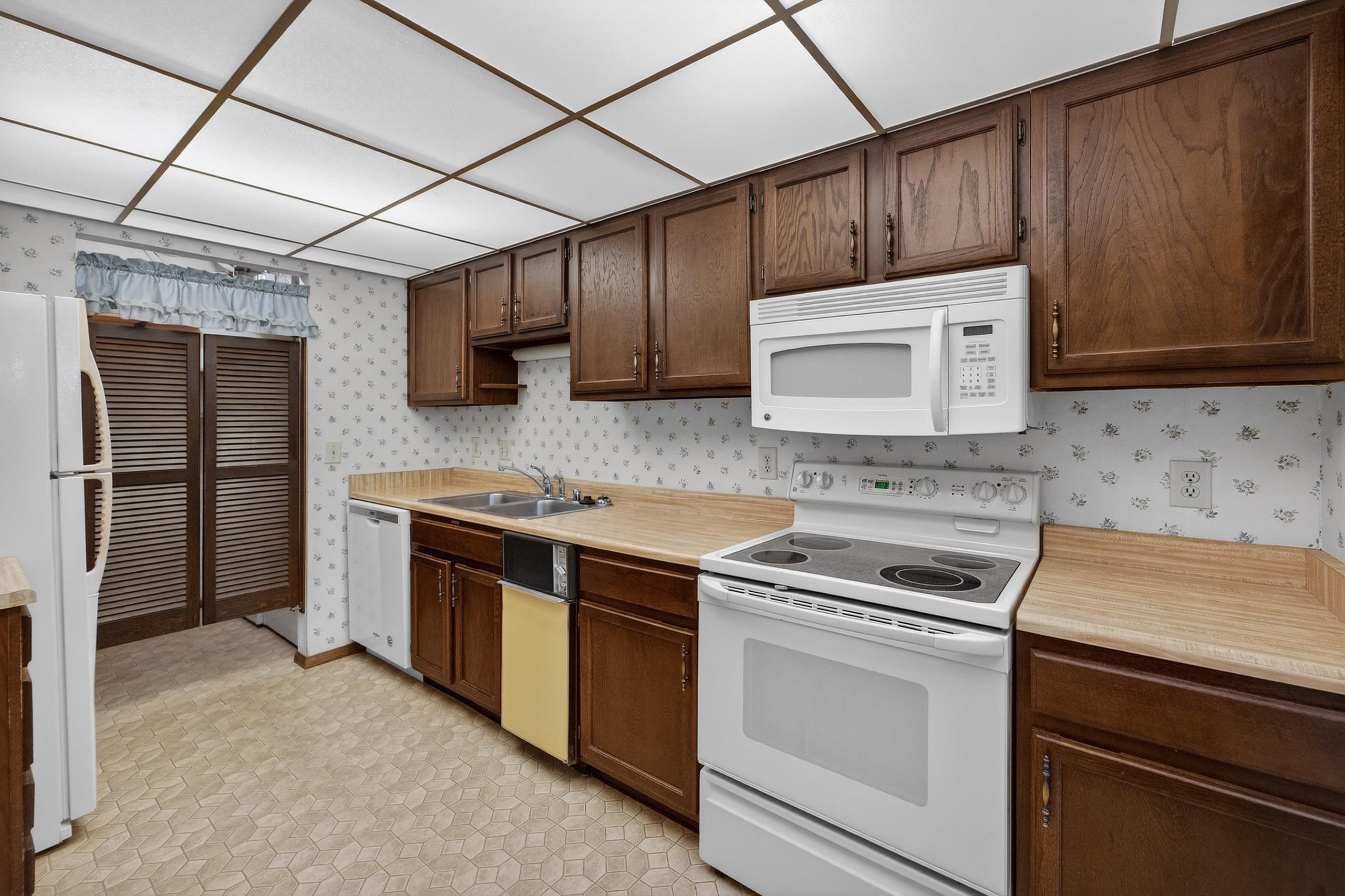 57 Golf Course Road D