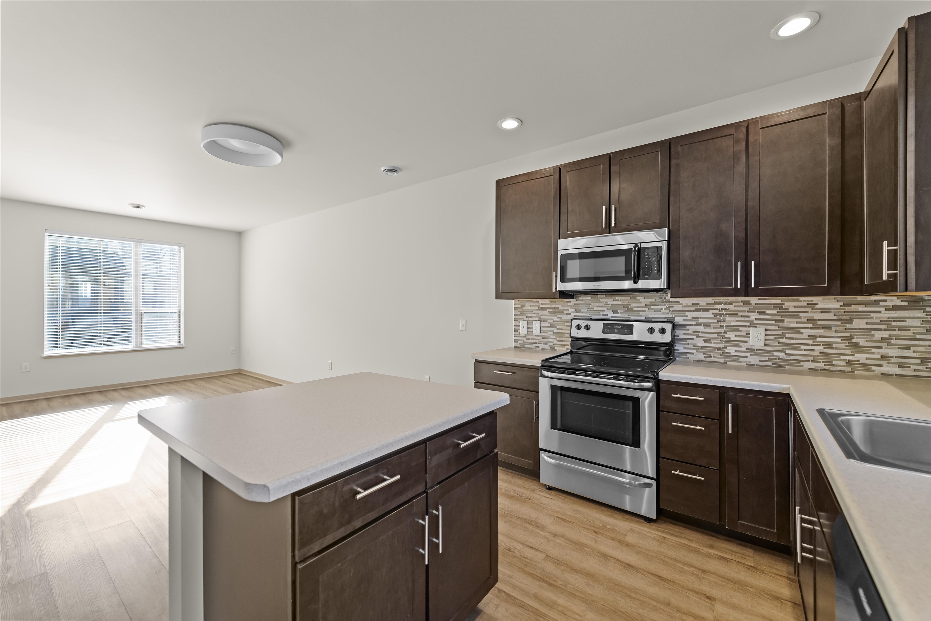 2813 No Oaks Ridge