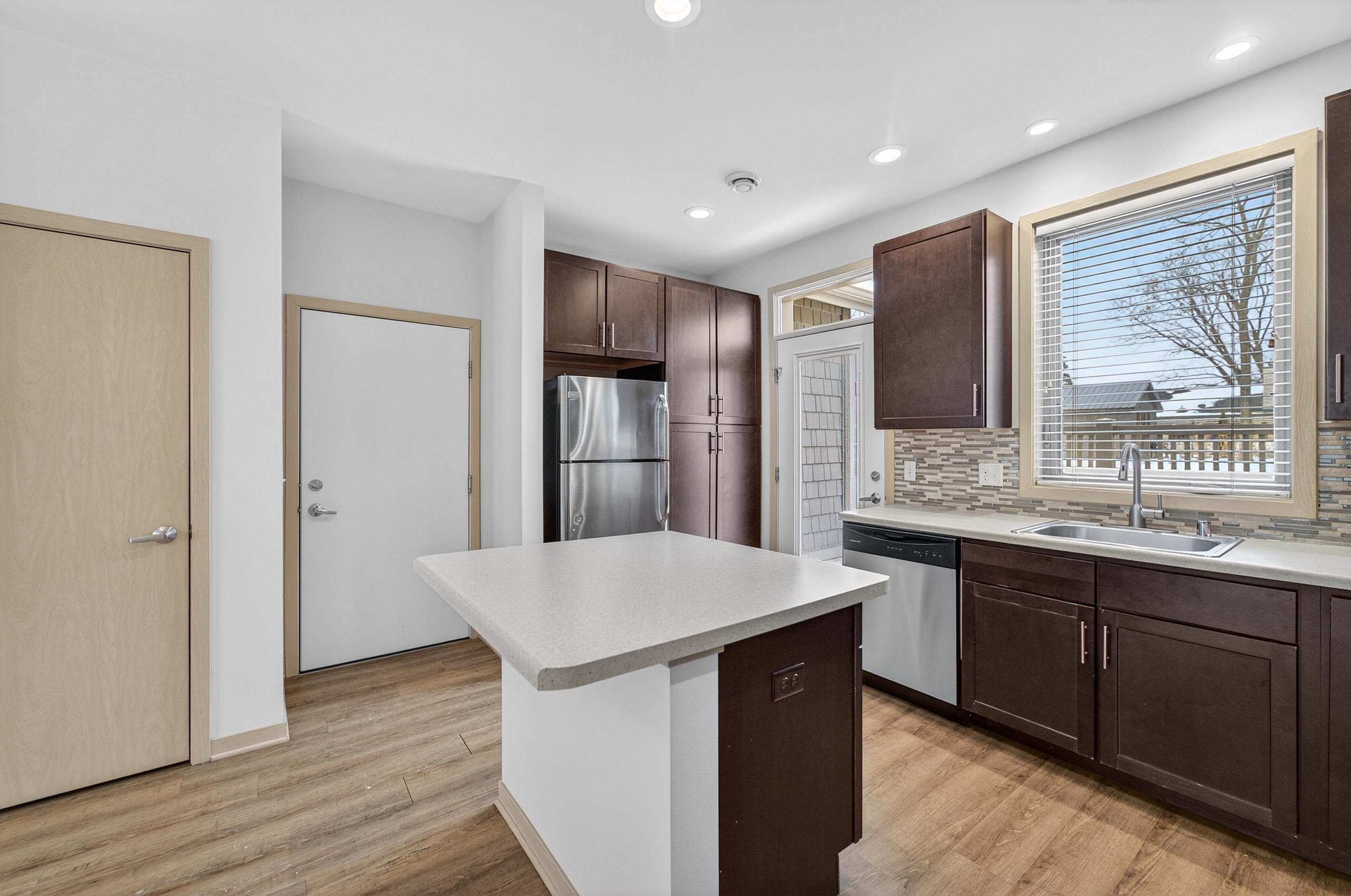 2815 No Oaks Ridge