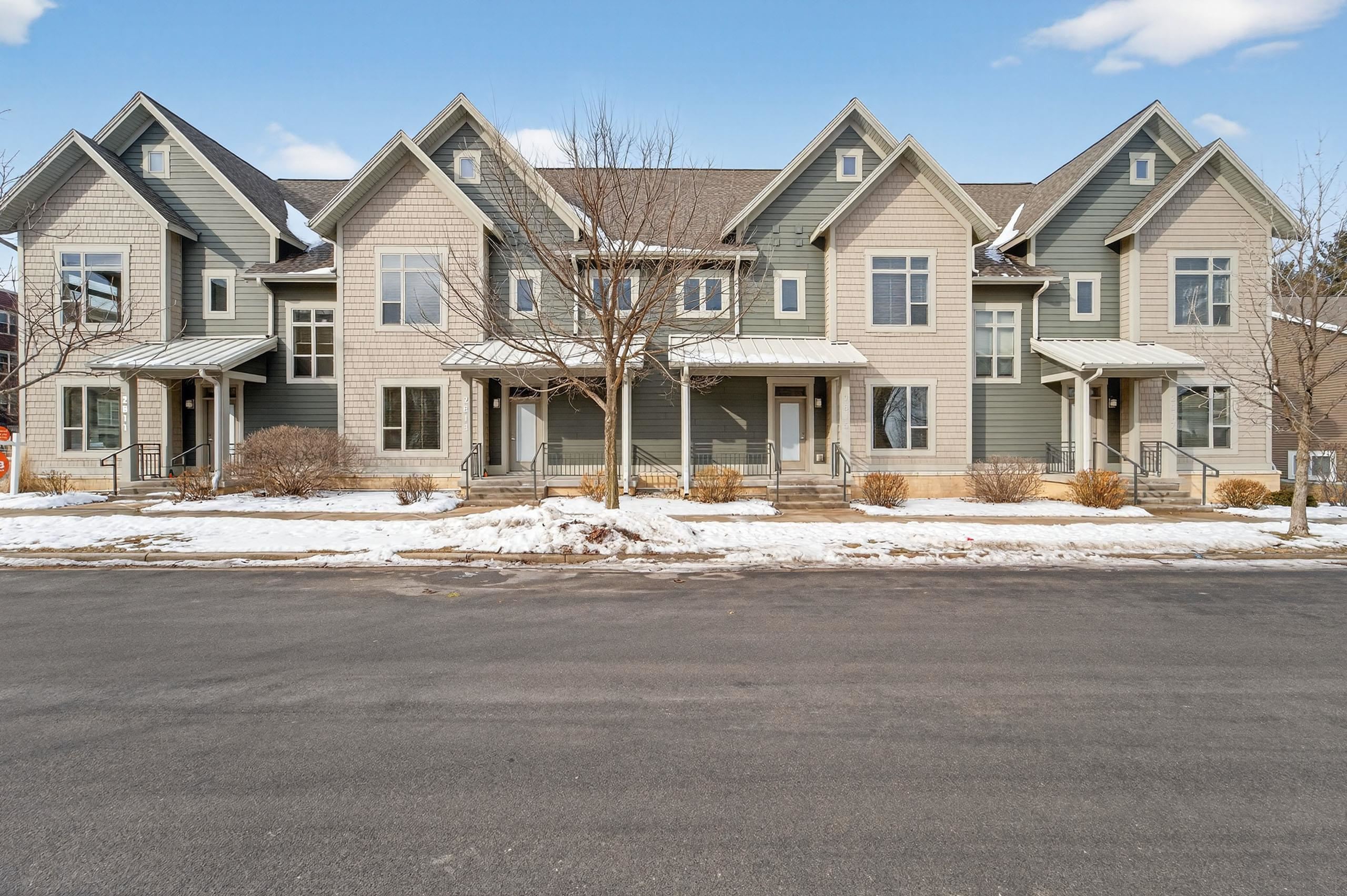 2815 No Oaks Ridge