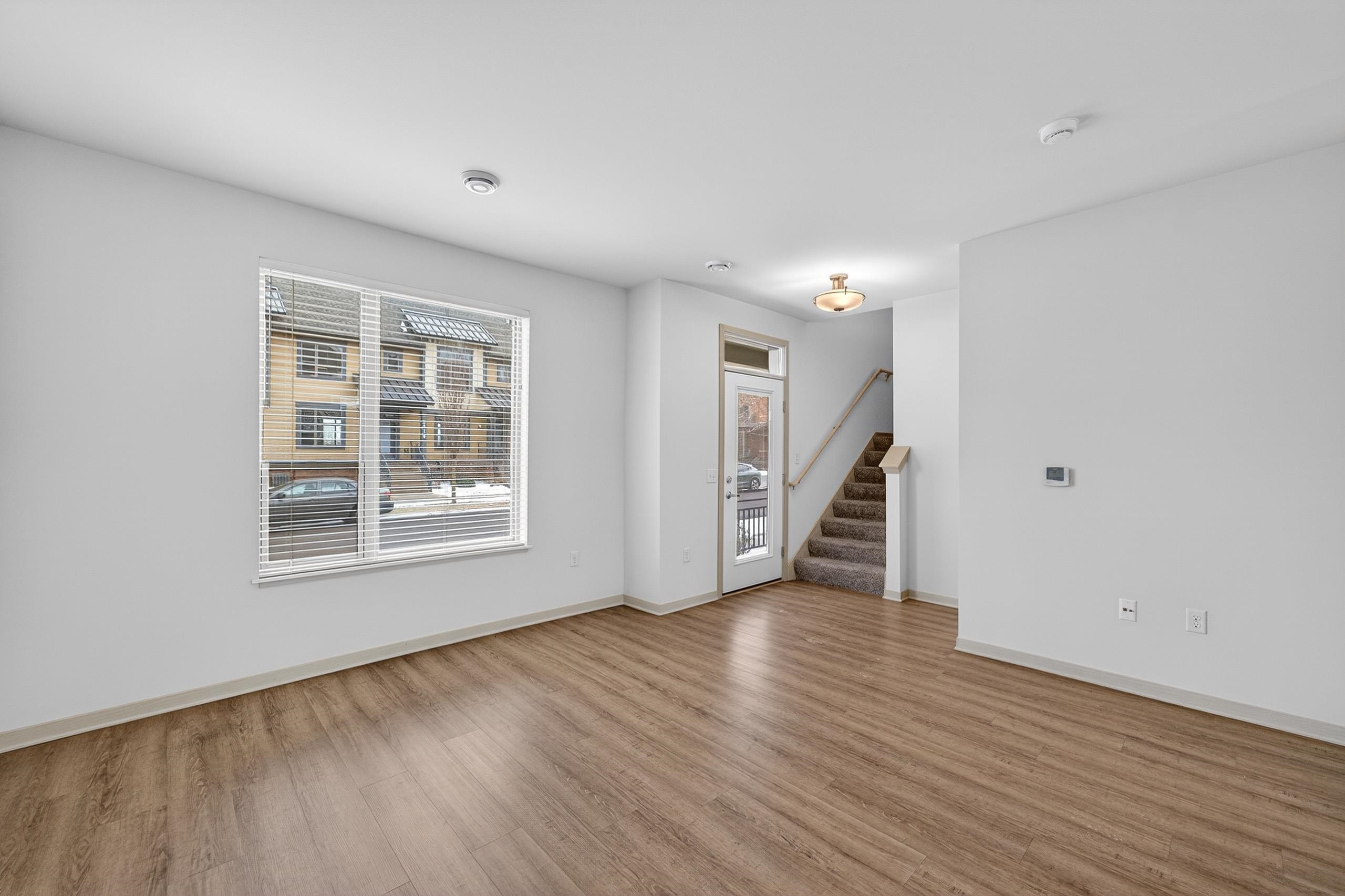 2815 No Oaks Ridge