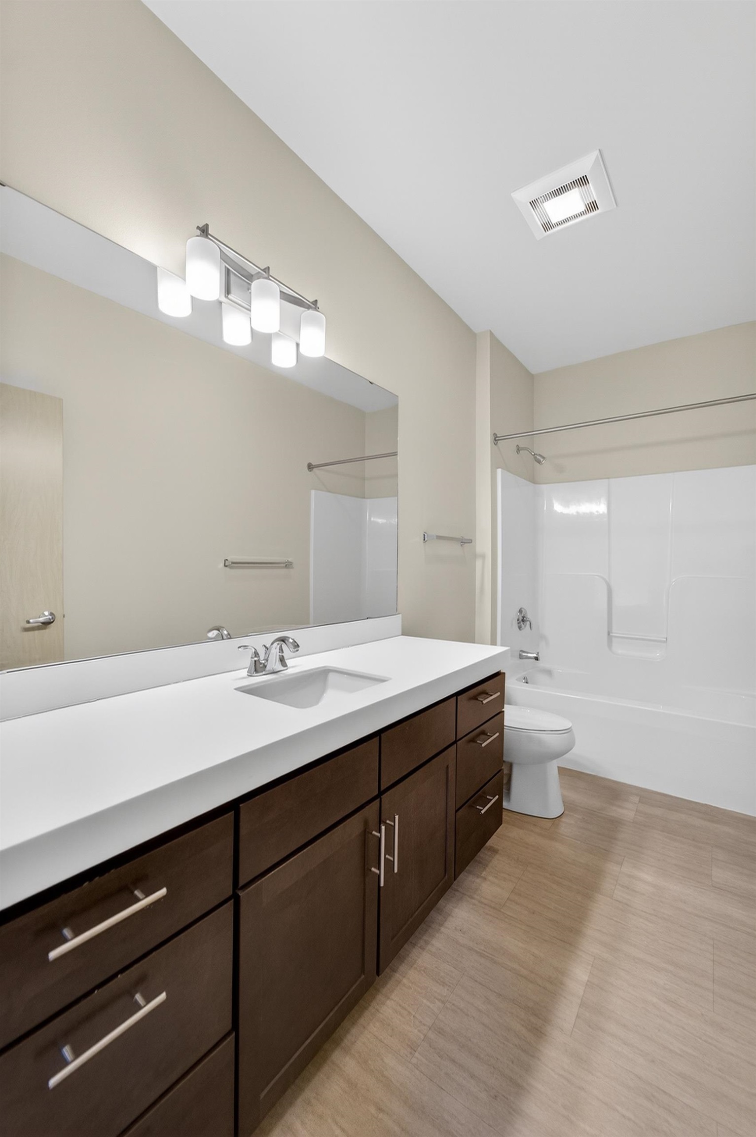 2815 No Oaks Ridge