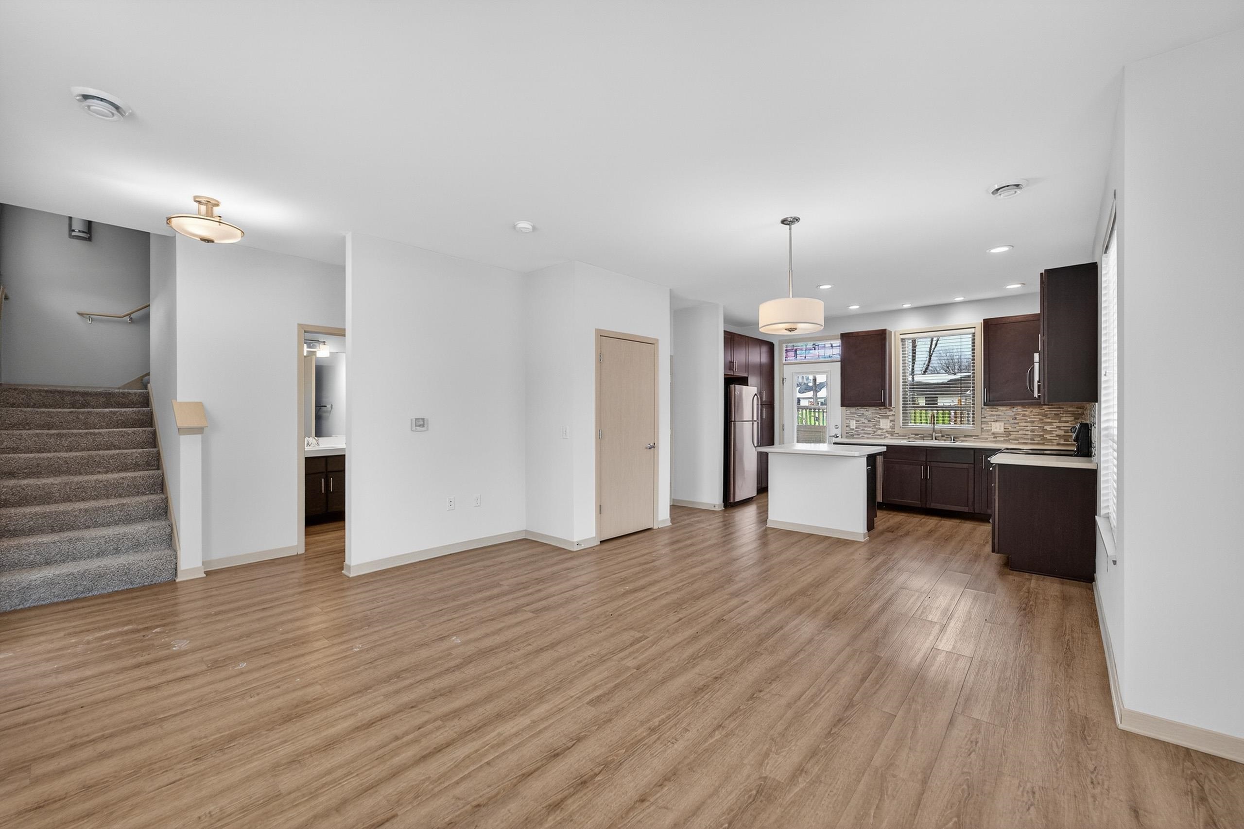 2817 No Oaks Ridge