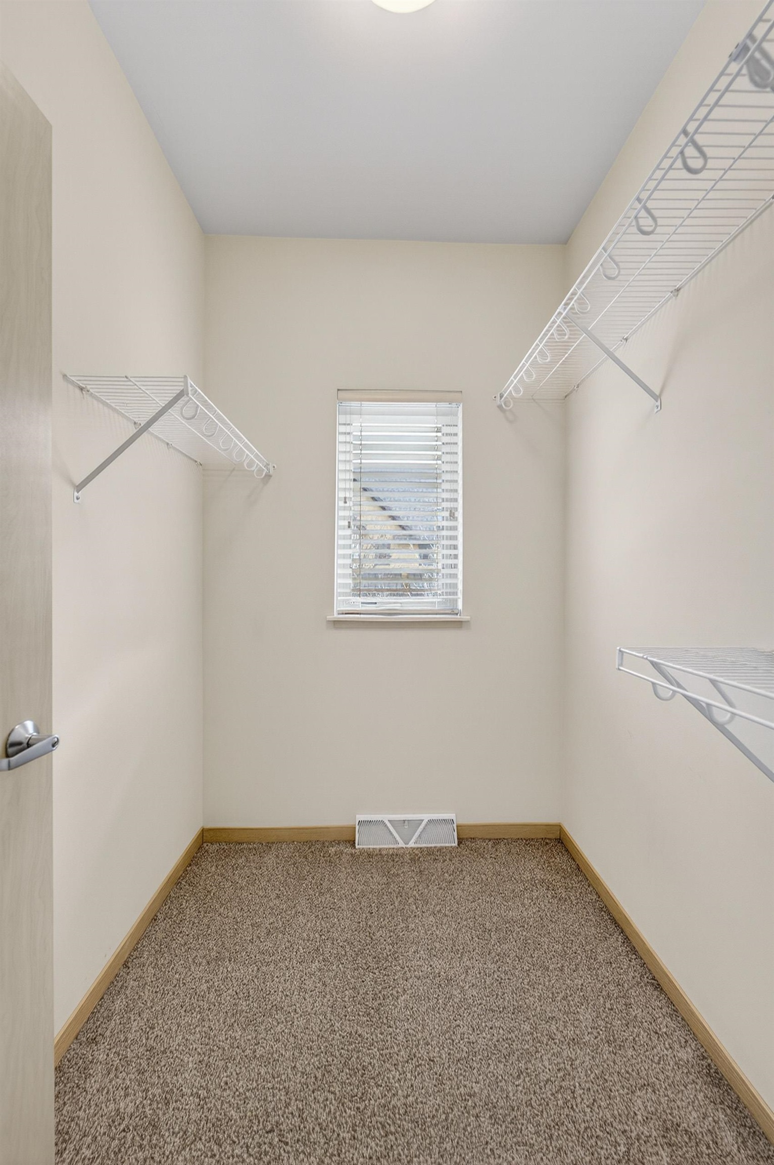 2817 No Oaks Ridge