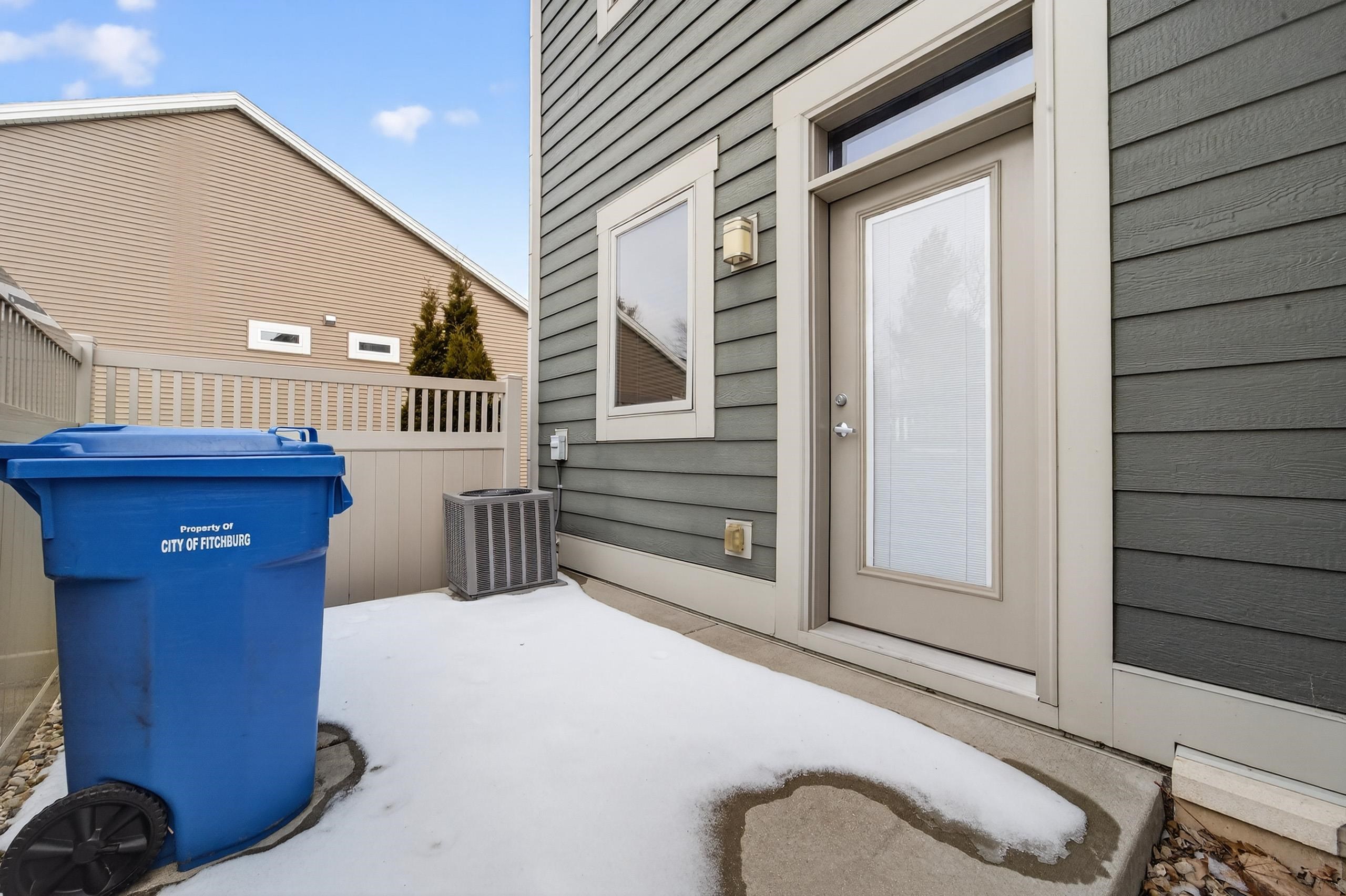 2817 No Oaks Ridge