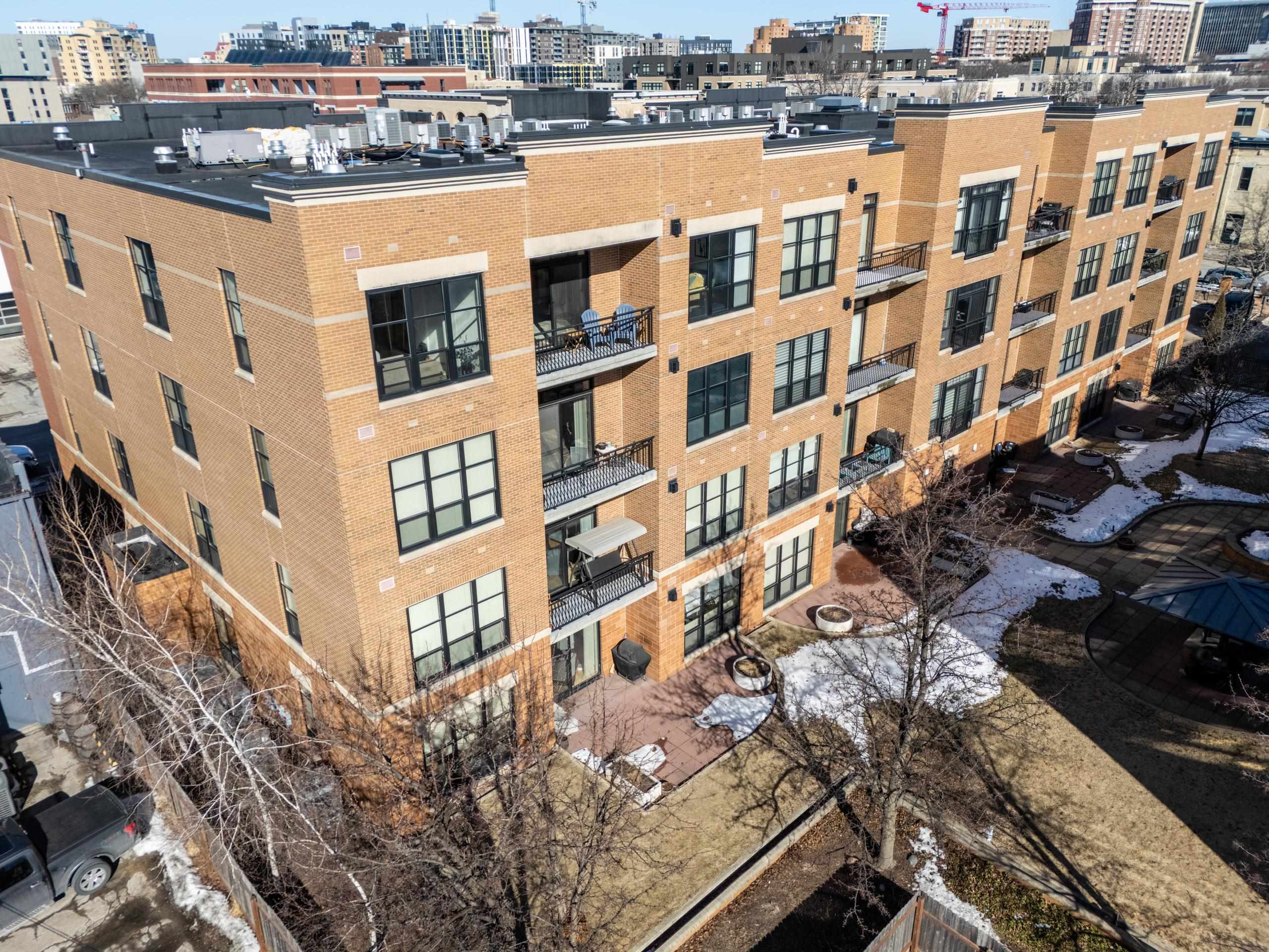 615 W Main Street Unit: 210