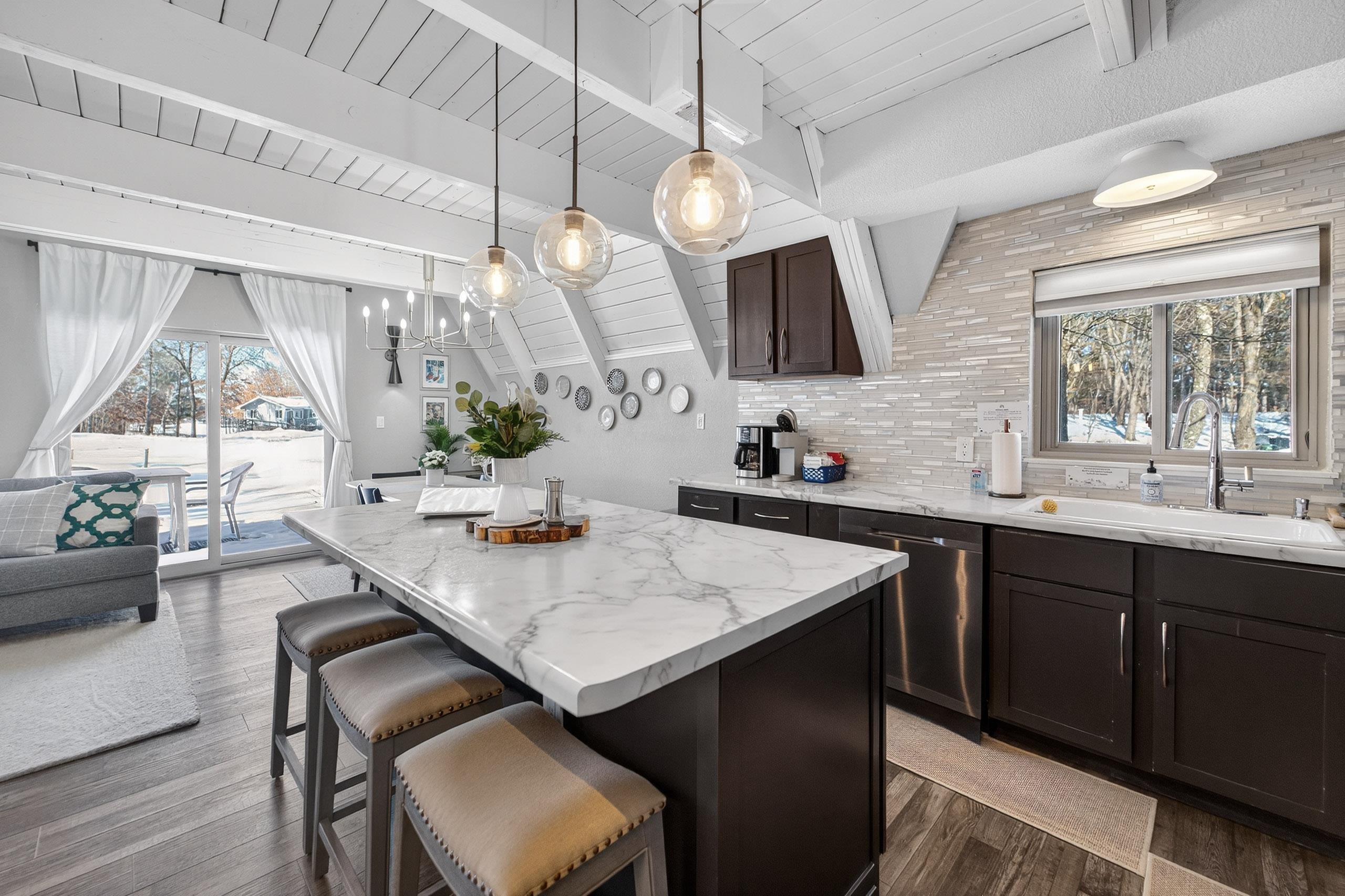 386 Lancer Court