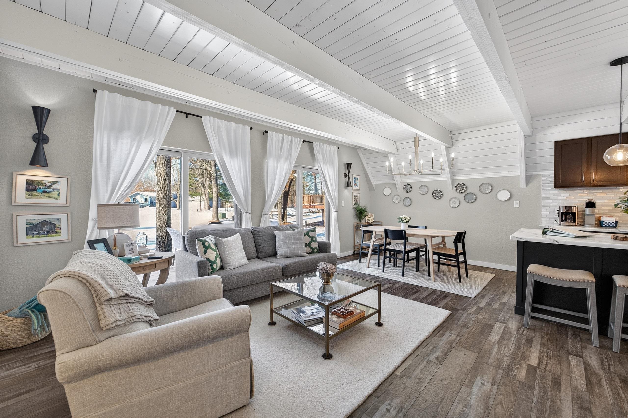 386 Lancer Court
