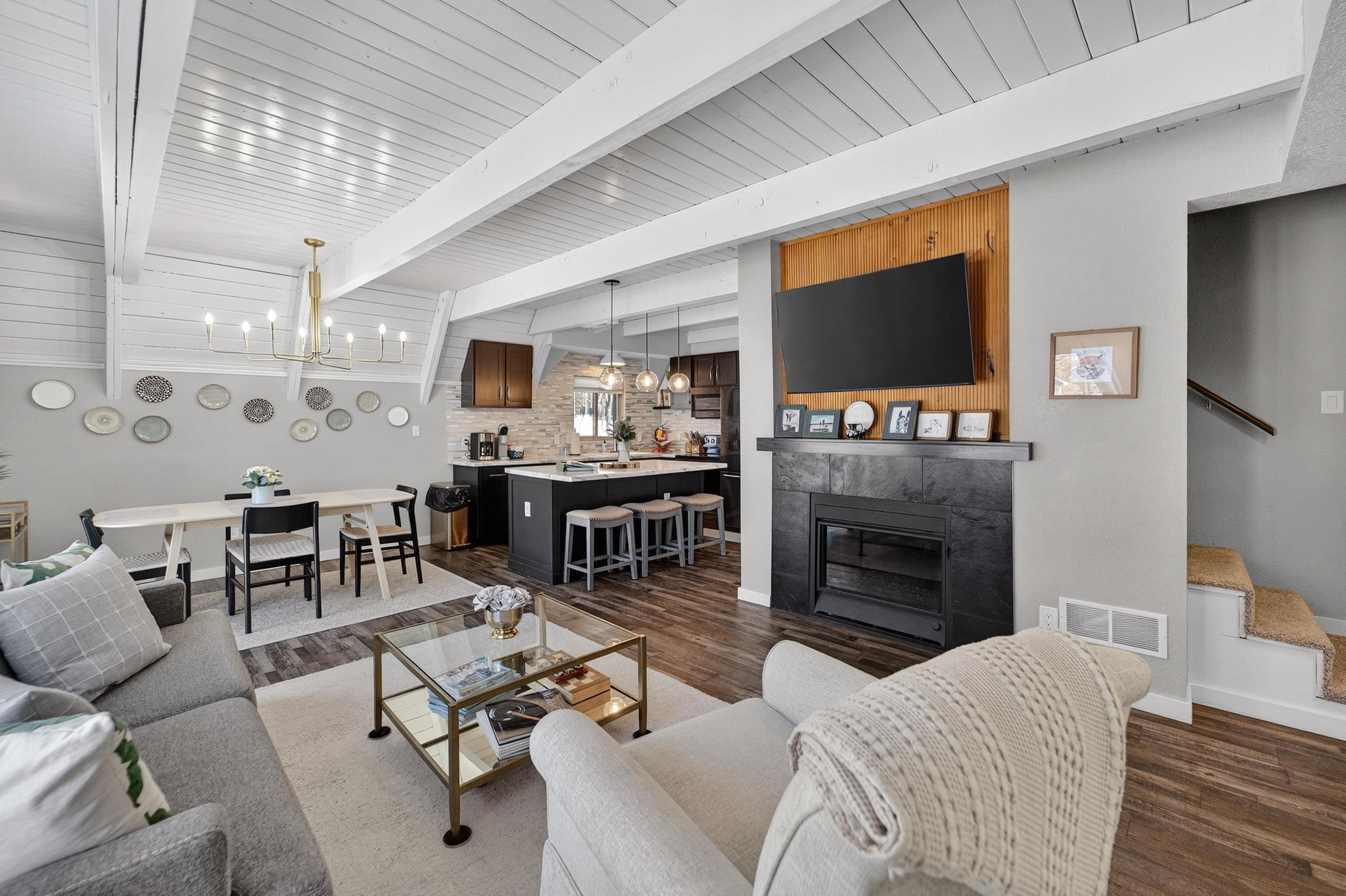 386 Lancer Court
