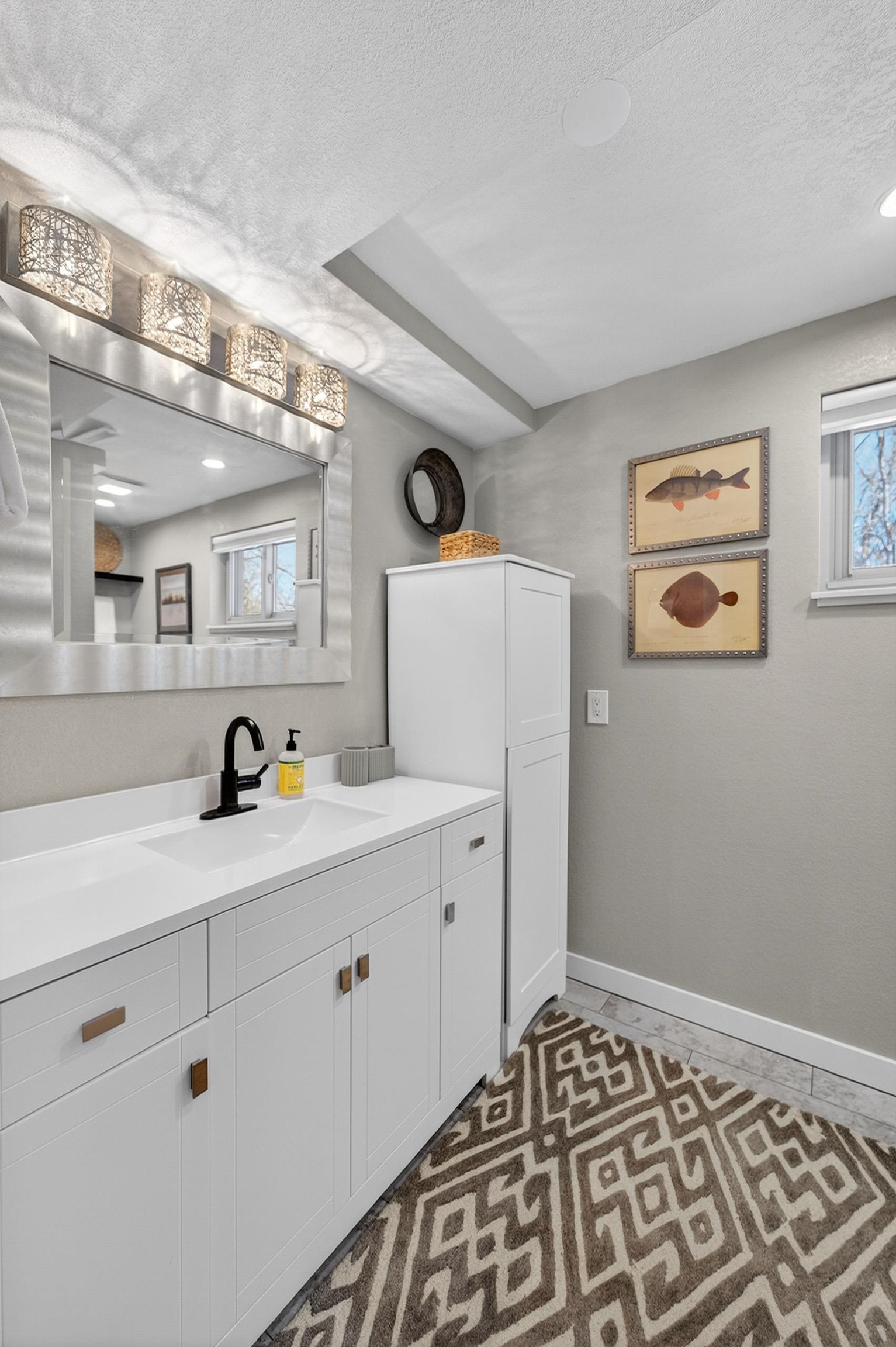 386 Lancer Court