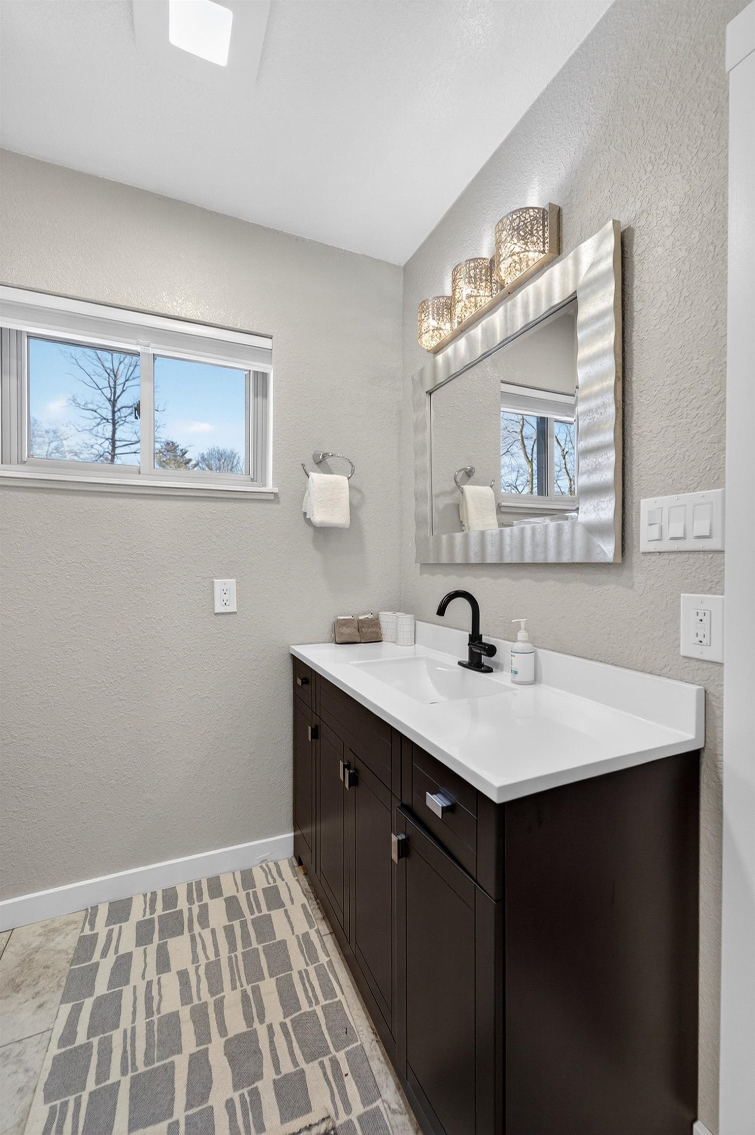 386 Lancer Court