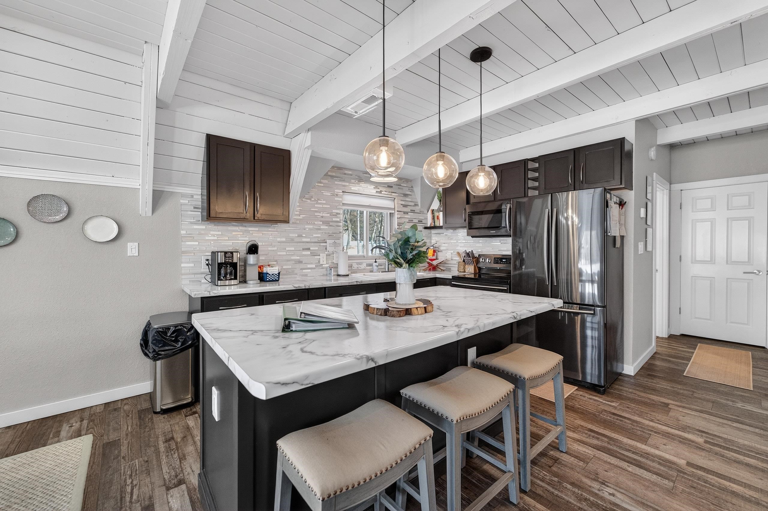 386 Lancer Court