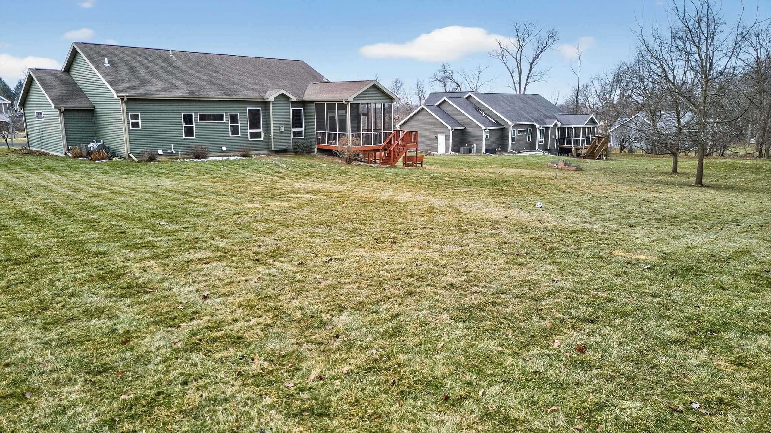 3092 Parker Pass