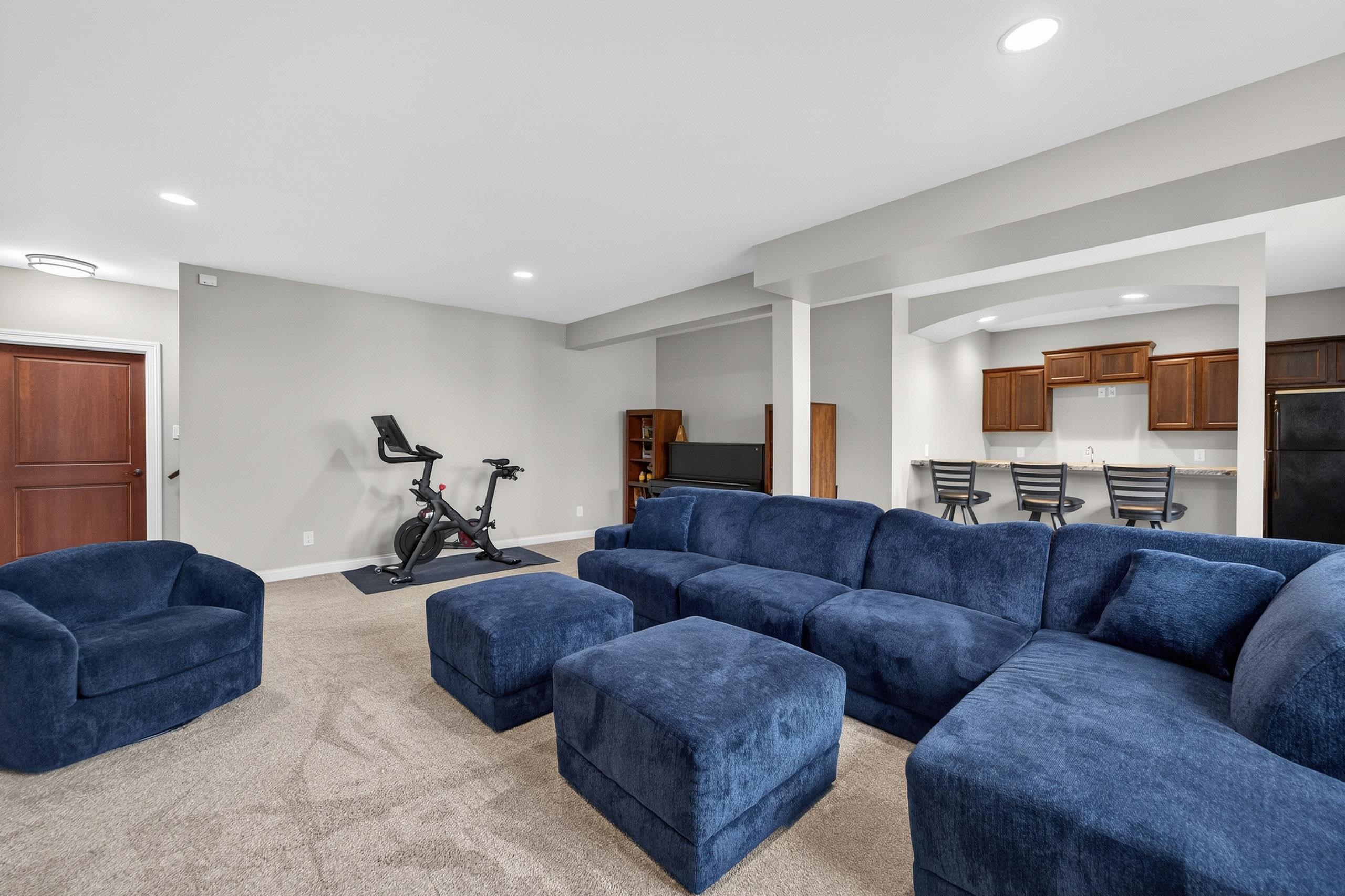 3092 Parker Pass
