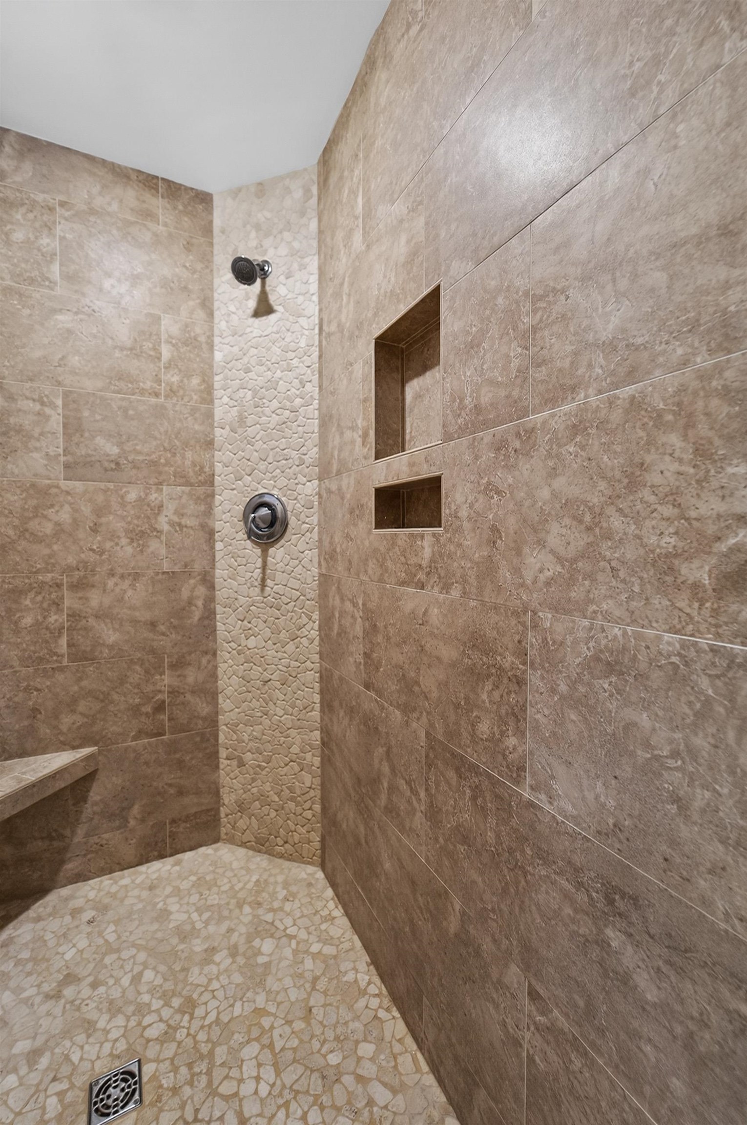 3092 Parker Pass