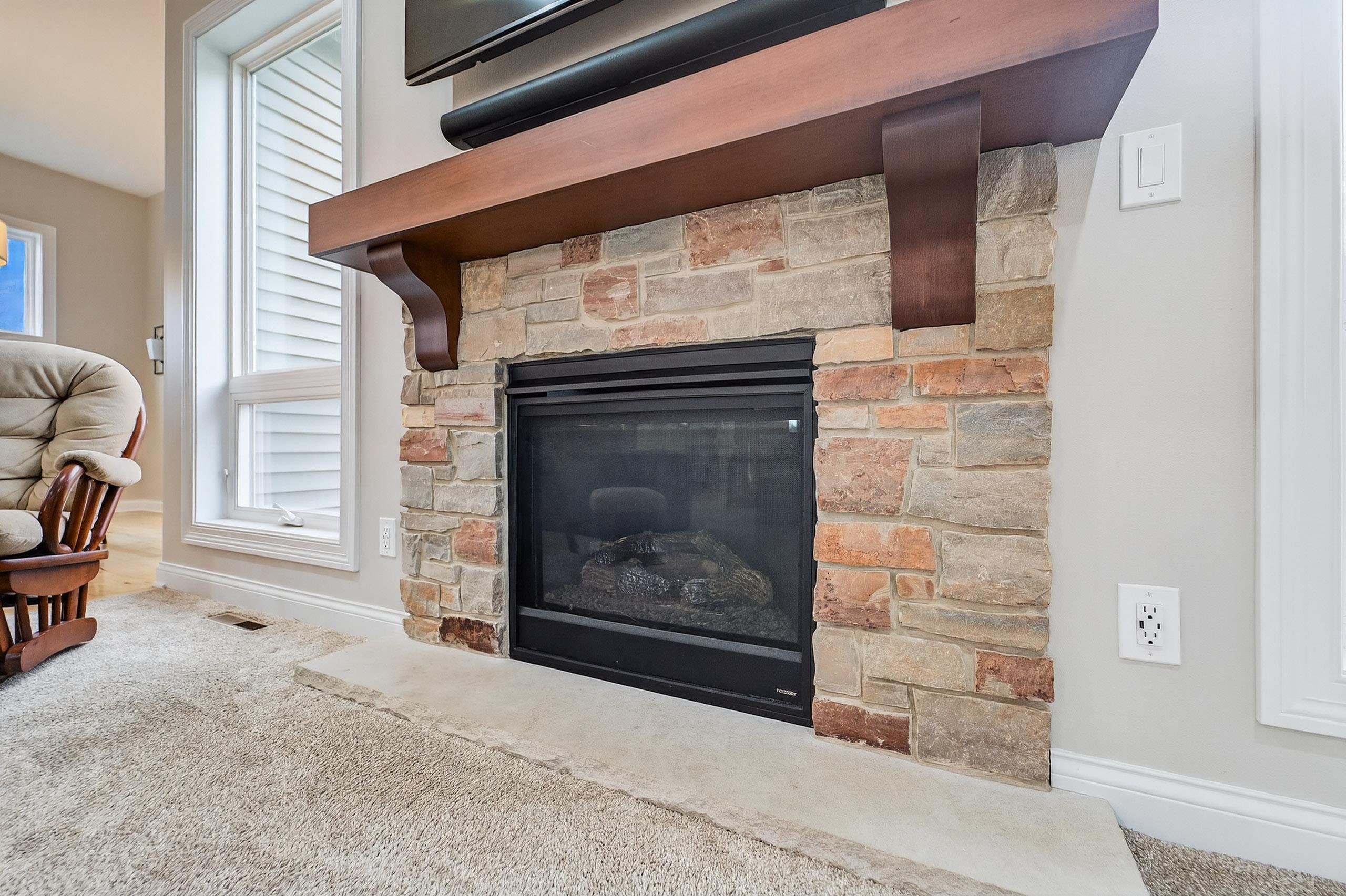 3092 Parker Pass