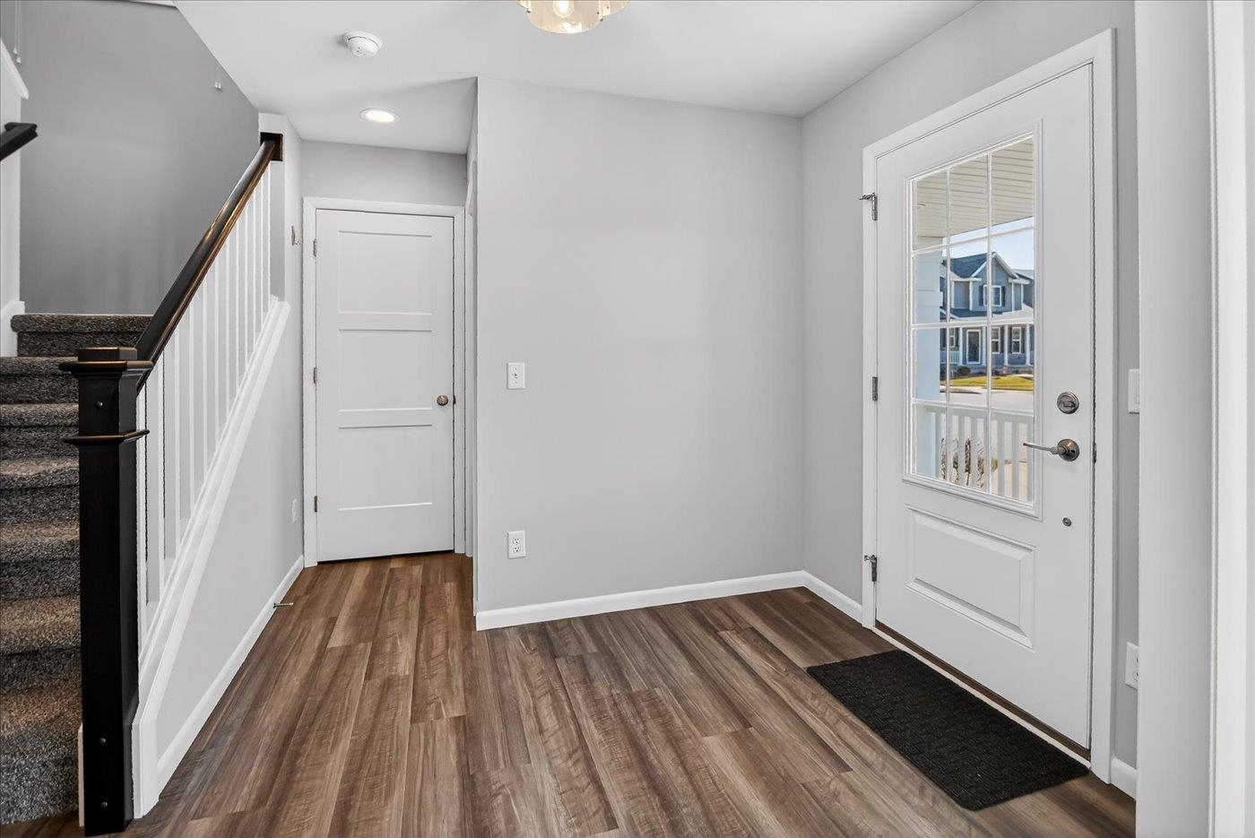 9322 Highland Gate Way