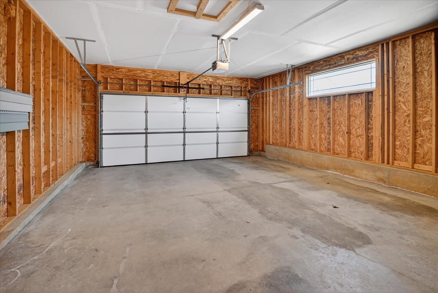 9322 Highland Gate Way