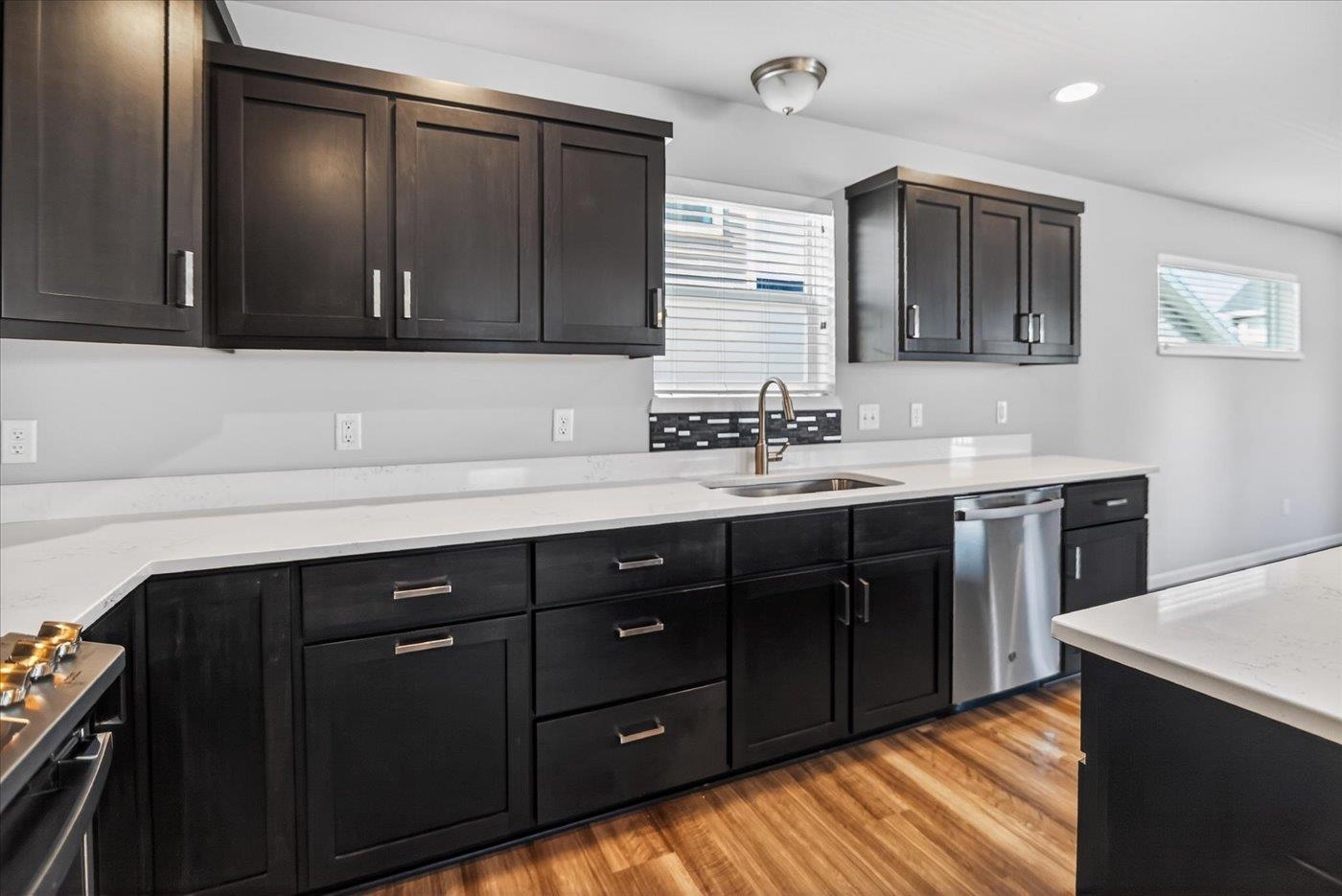 9322 Highland Gate Way