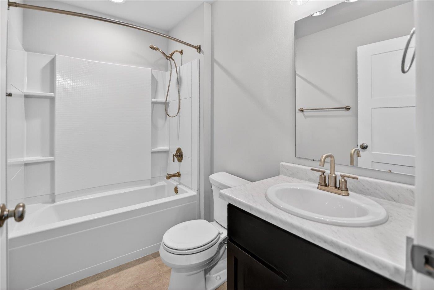 9322 Highland Gate Way