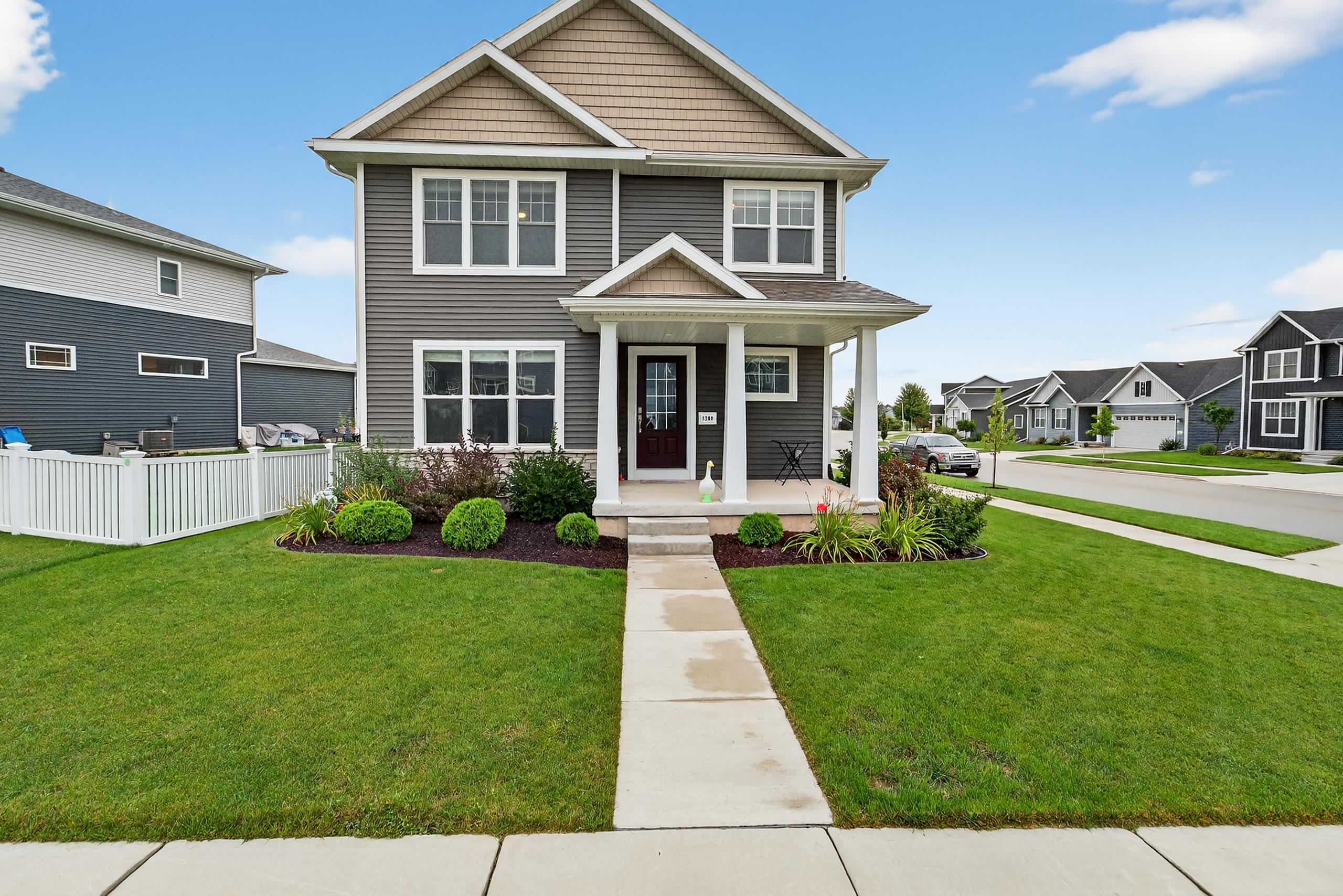 1208 Merry Blossom Lane