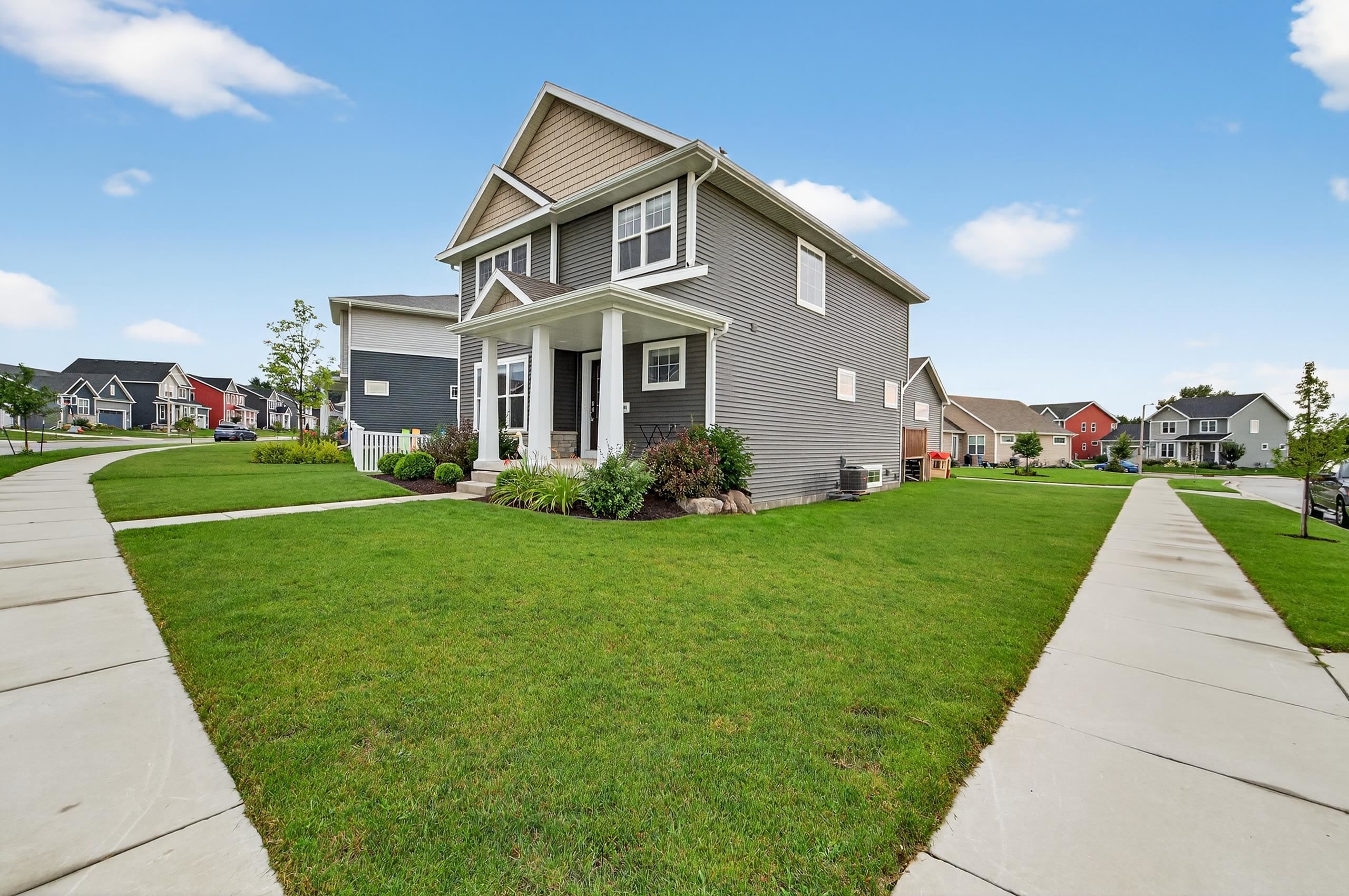 1208 Merry Blossom Lane