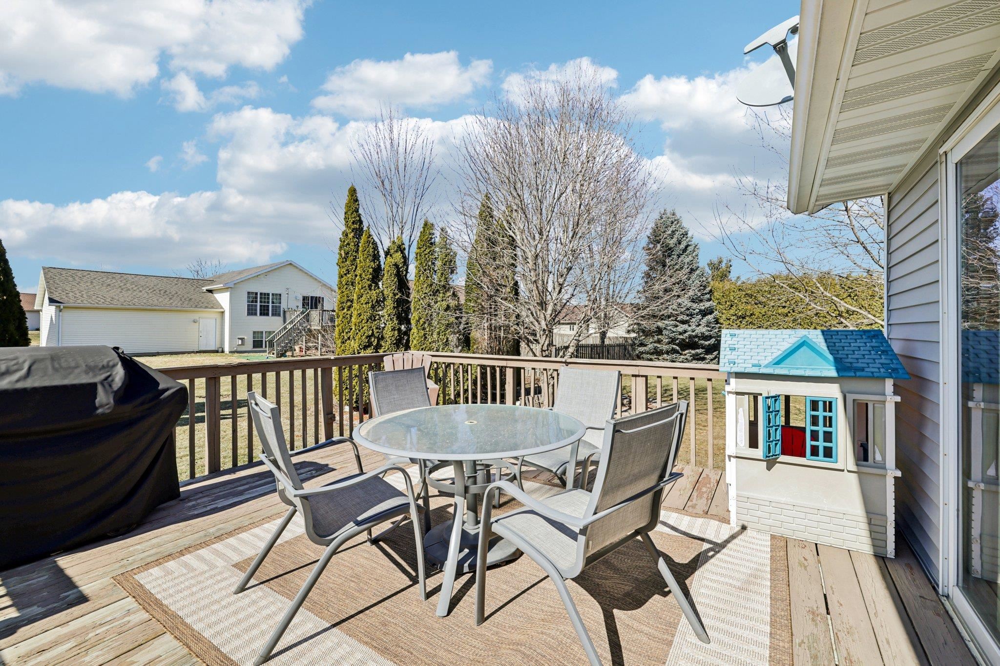 470 N Westmount Drive