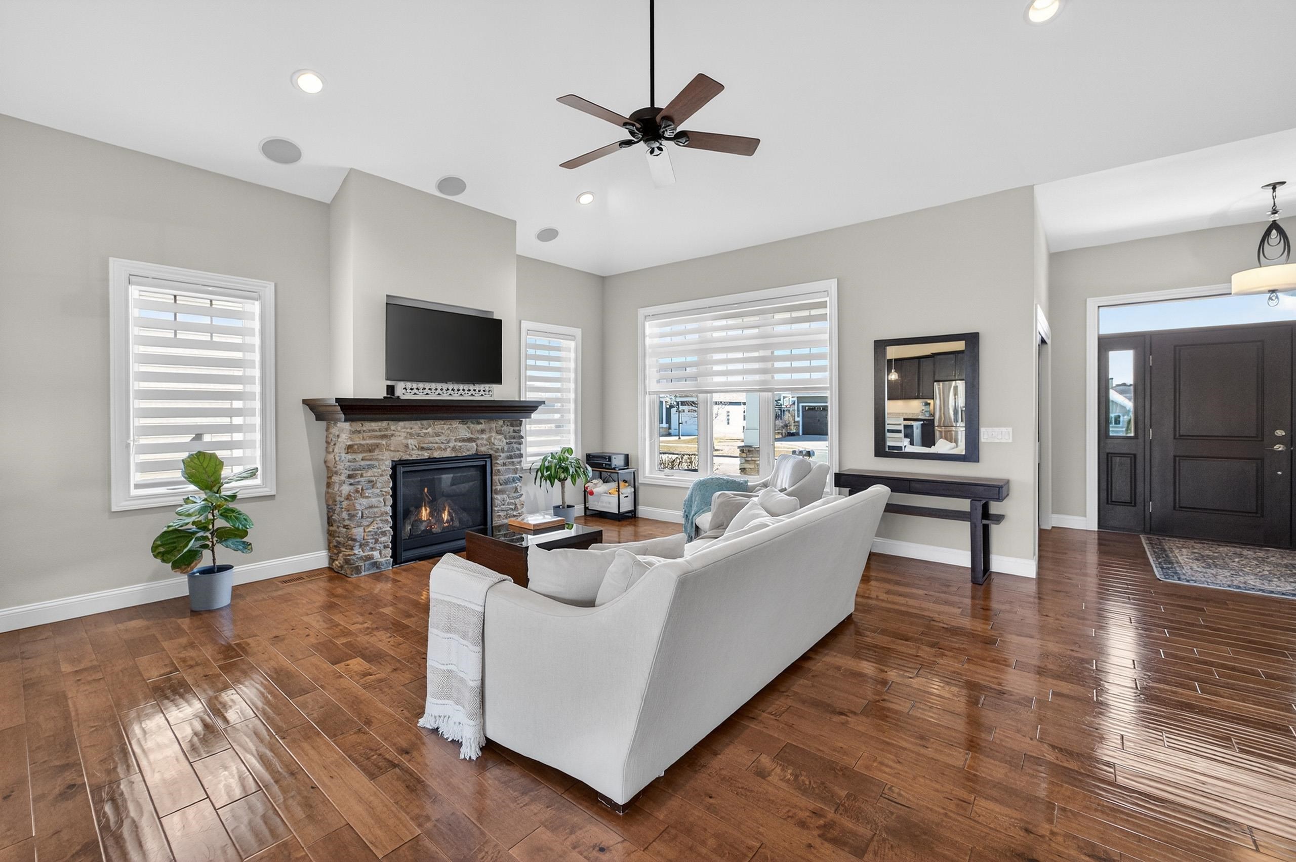 2410 Genevieve Way