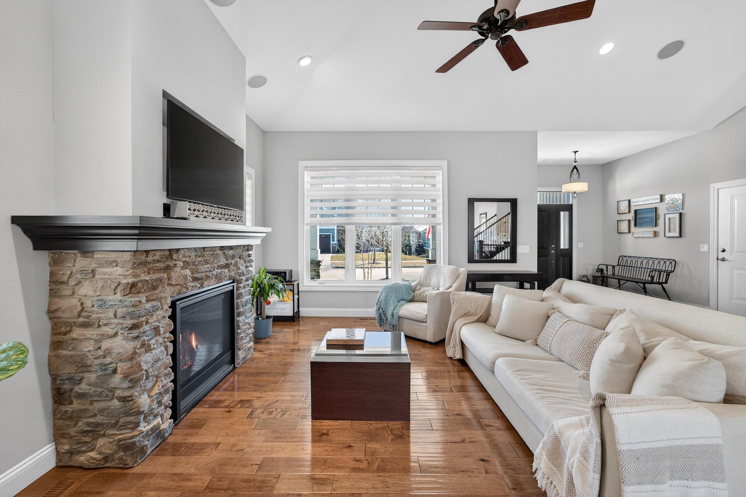 2410 Genevieve Way